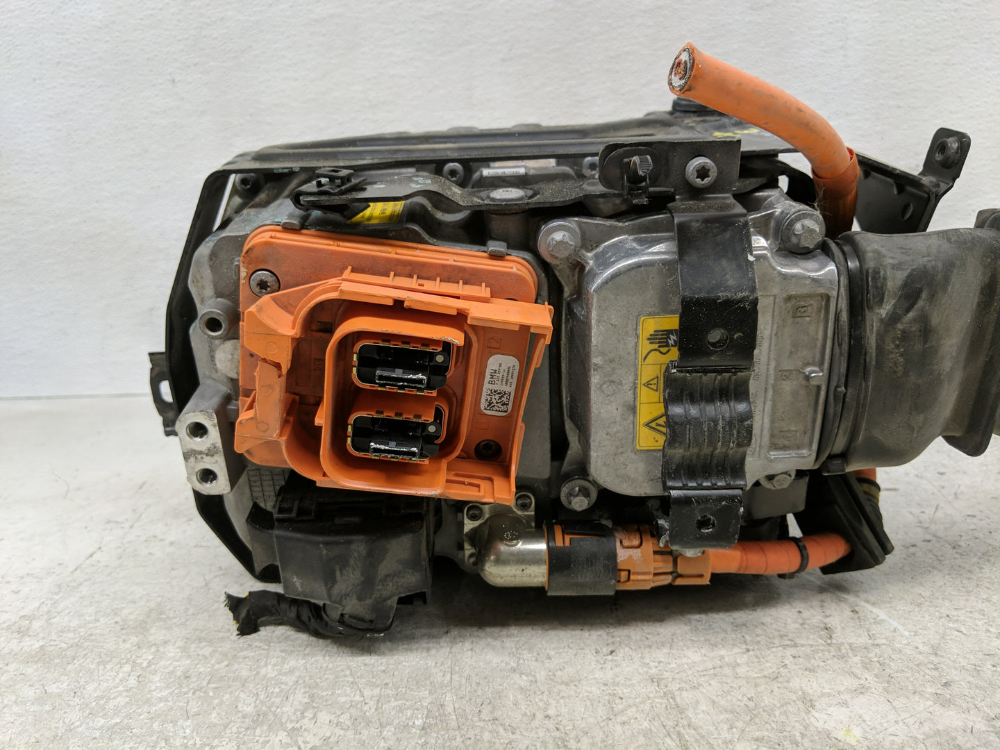 2019 Bmw 530i Hybrid DC Synergy Drive Power Inverter P/N:12369454282 Fits OEM Used Auto Parts - Oemusedautoparts1.com