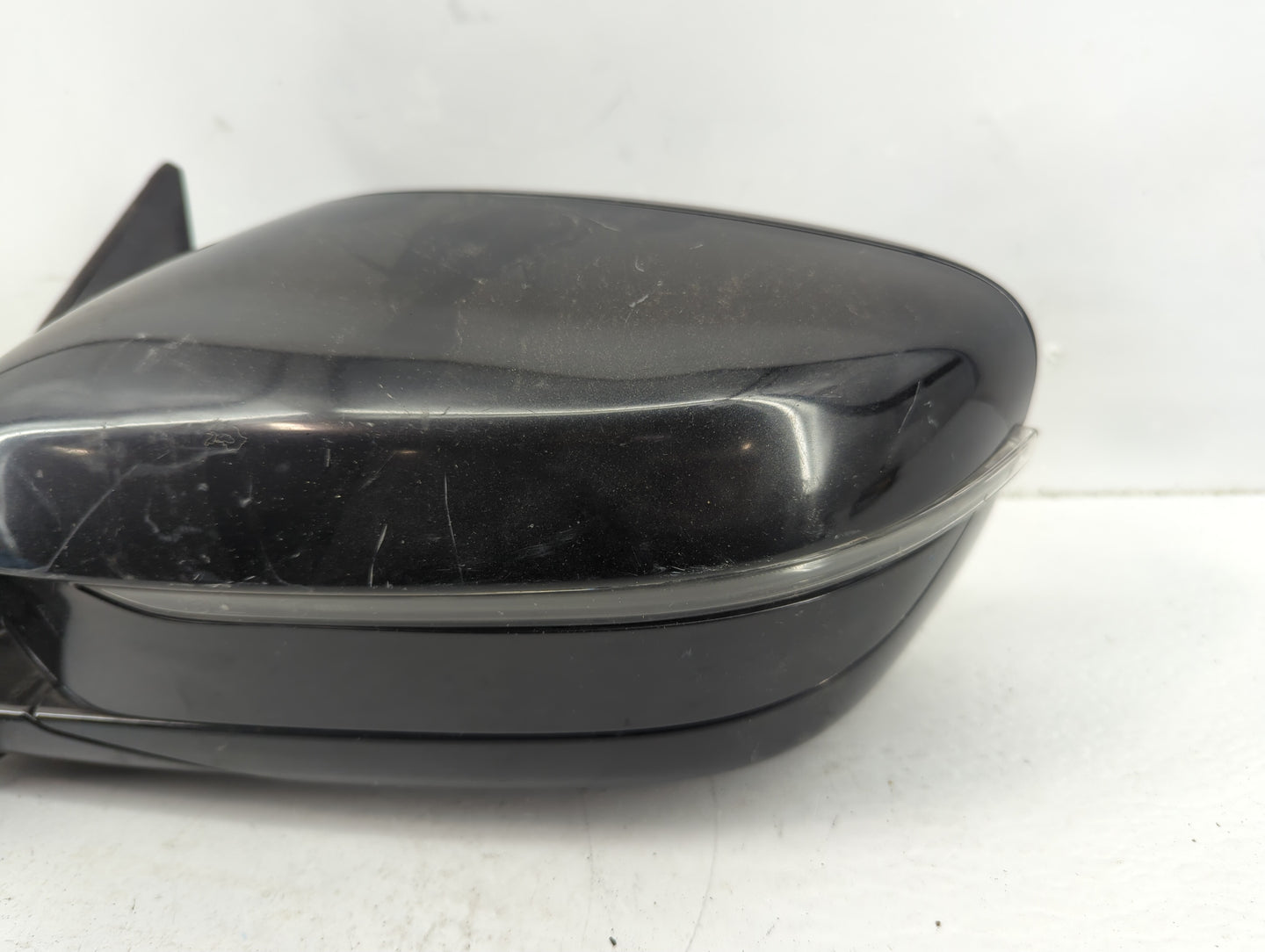 2017-2020 Bmw 530i Driver Side View Mirror - Left Door Mirror OEM Used - Oemusedautoparts1.com