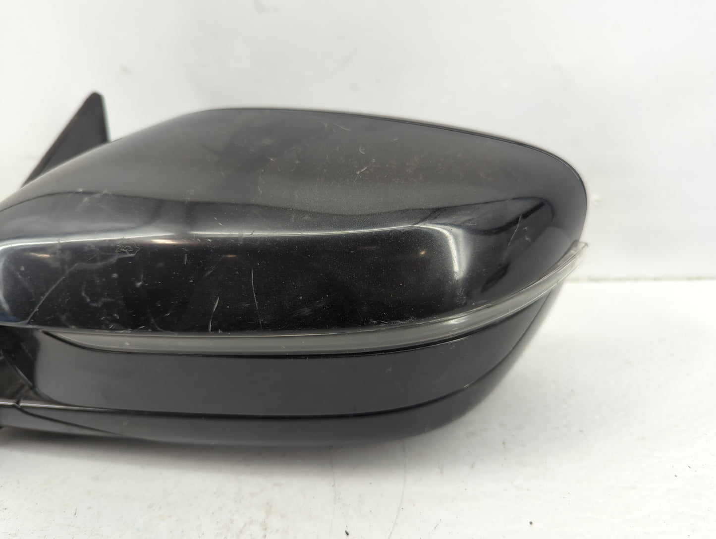 2017-2020 Bmw 530i Driver Side View Mirror - Left Door Mirror OEM Used - Oemusedautoparts1.com