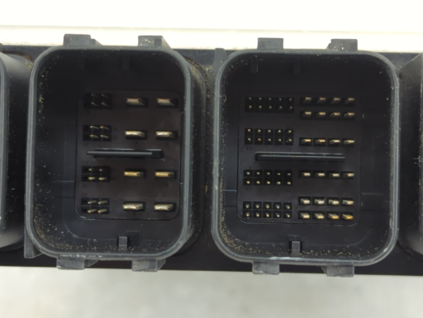 2018-2019 Bmw 530i PCM Engine Control Computer ECU ECM PCU OEM P/N:031825803 0 261 S22 012 Fits Fits 2018 2019 OEM Used Auto