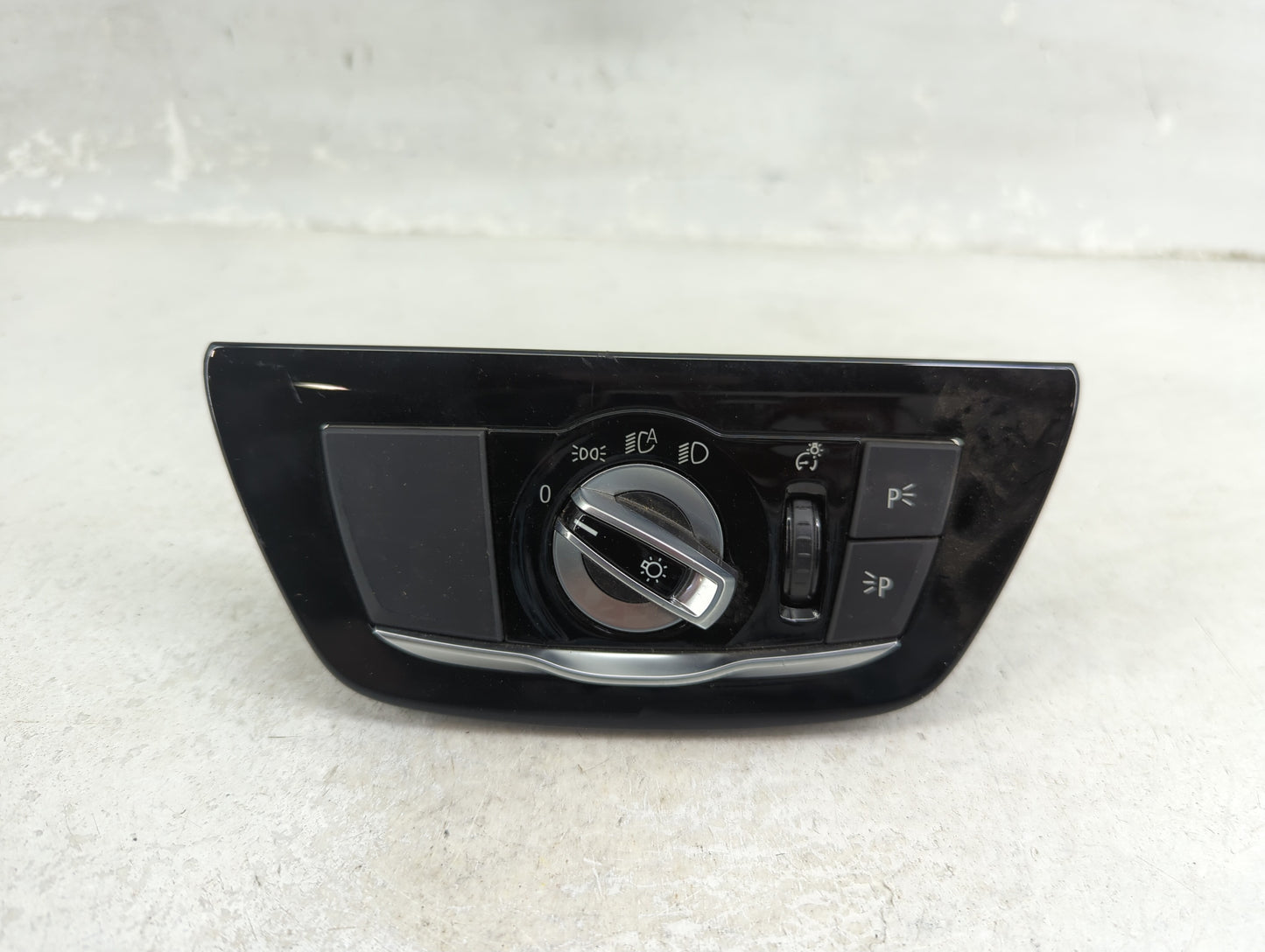 2019 Bmw 530i Headlight Head Light Switch Lamp Control - Oemusedautoparts1.com
