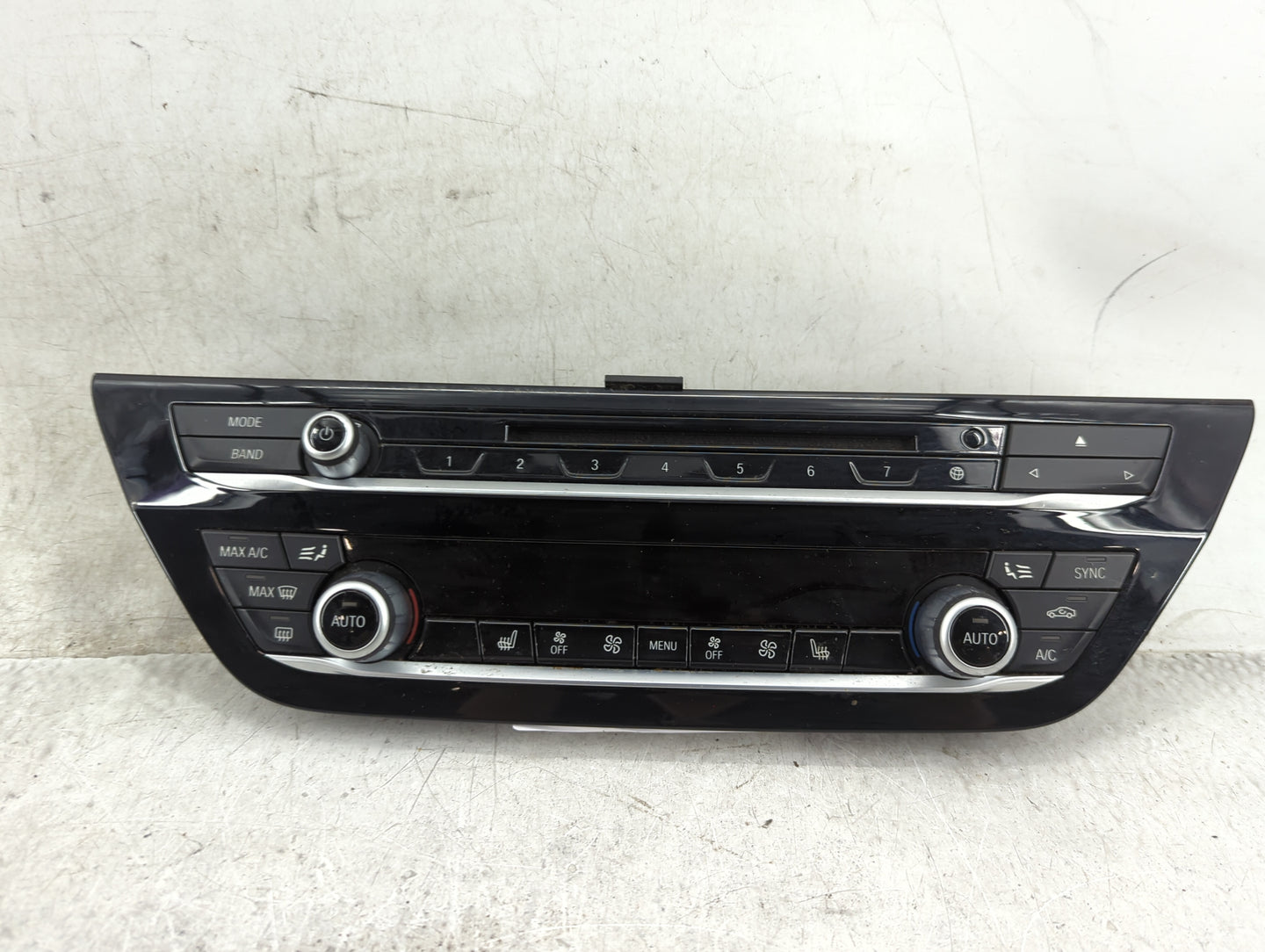 2017-2020 Bmw 530i Climate Control Module Temperature AC/Heater Replacement P/N:7947871-01 Fits Fits 2017 2018 2019 2020 OEM