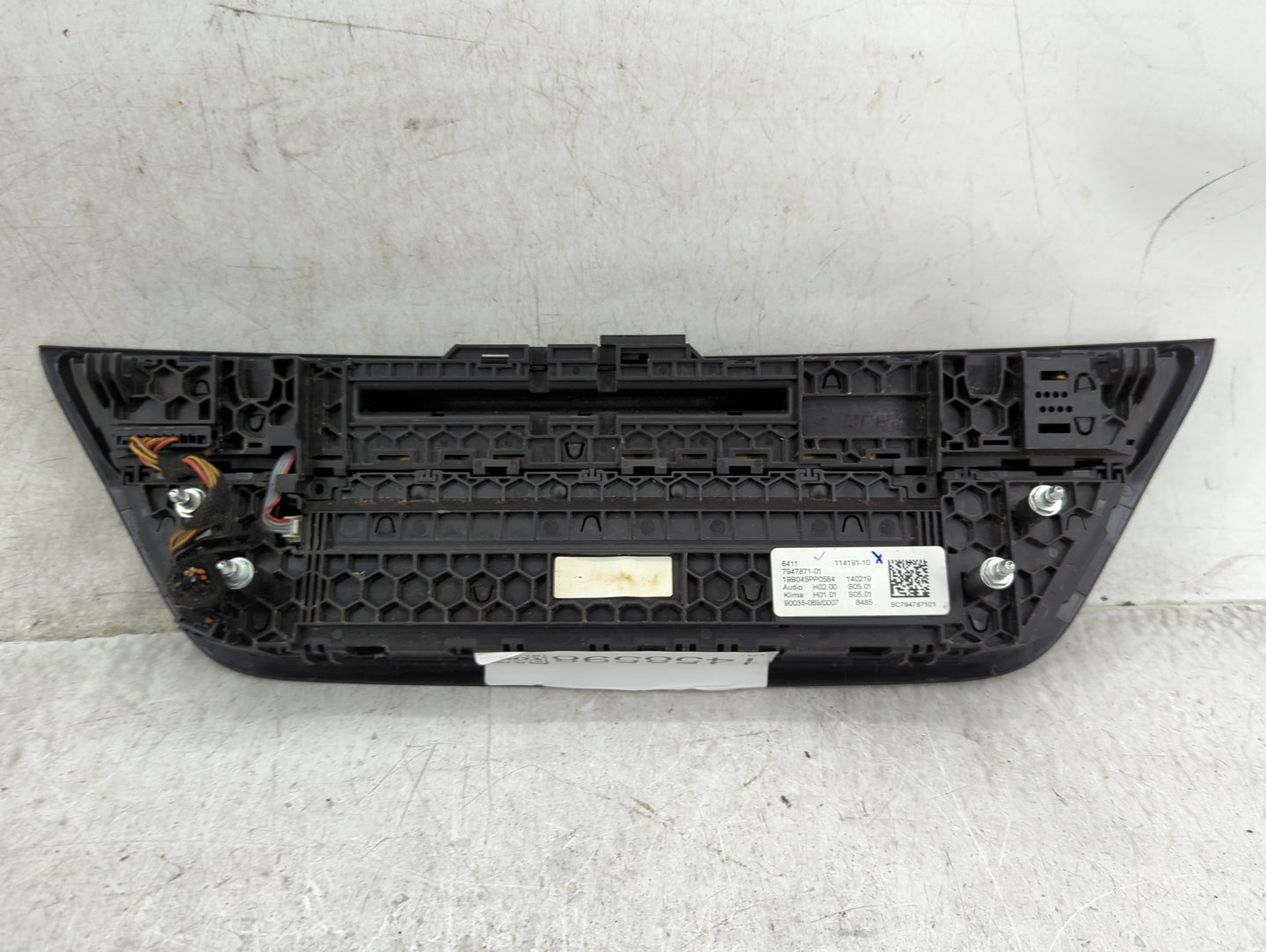 2017-2020 Bmw 530i Climate Control Module Temperature AC/Heater Replacement P/N:7947871-01 Fits Fits 2017 2018 2019 2020 OEM