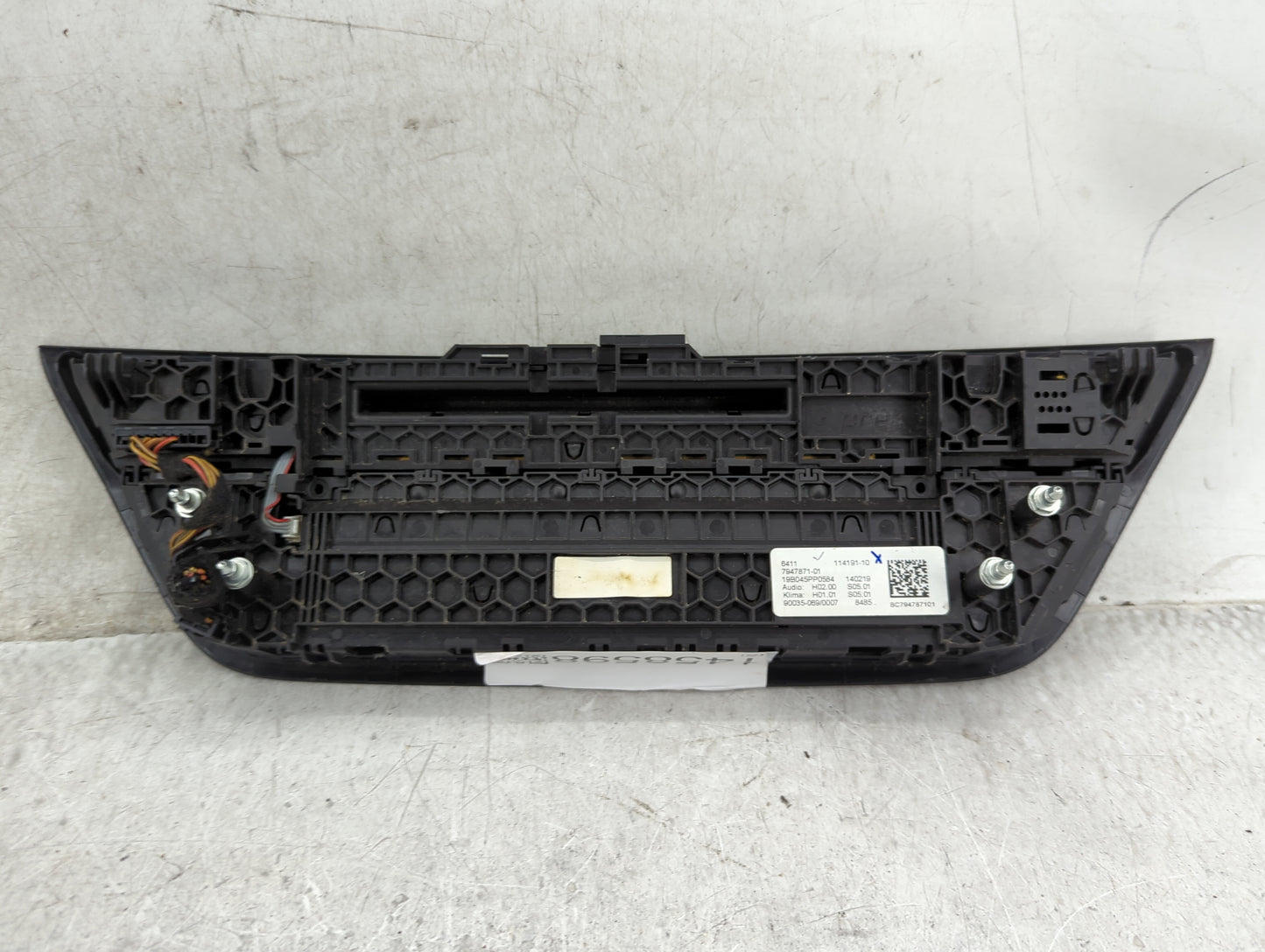 2017-2020 Bmw 530i Climate Control Module Temperature AC/Heater Replacement P/N:7947871-01 Fits Fits 2017 2018 2019 2020 OEM