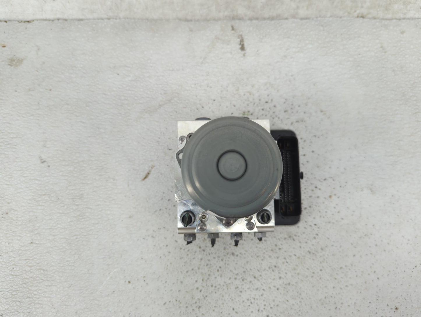 2018-2020 Bmw 530i ABS Pump Control Module Replacement P/N:34516895450 34526895451, 54088212A Fits Fits 2017 2018 2019 2020 