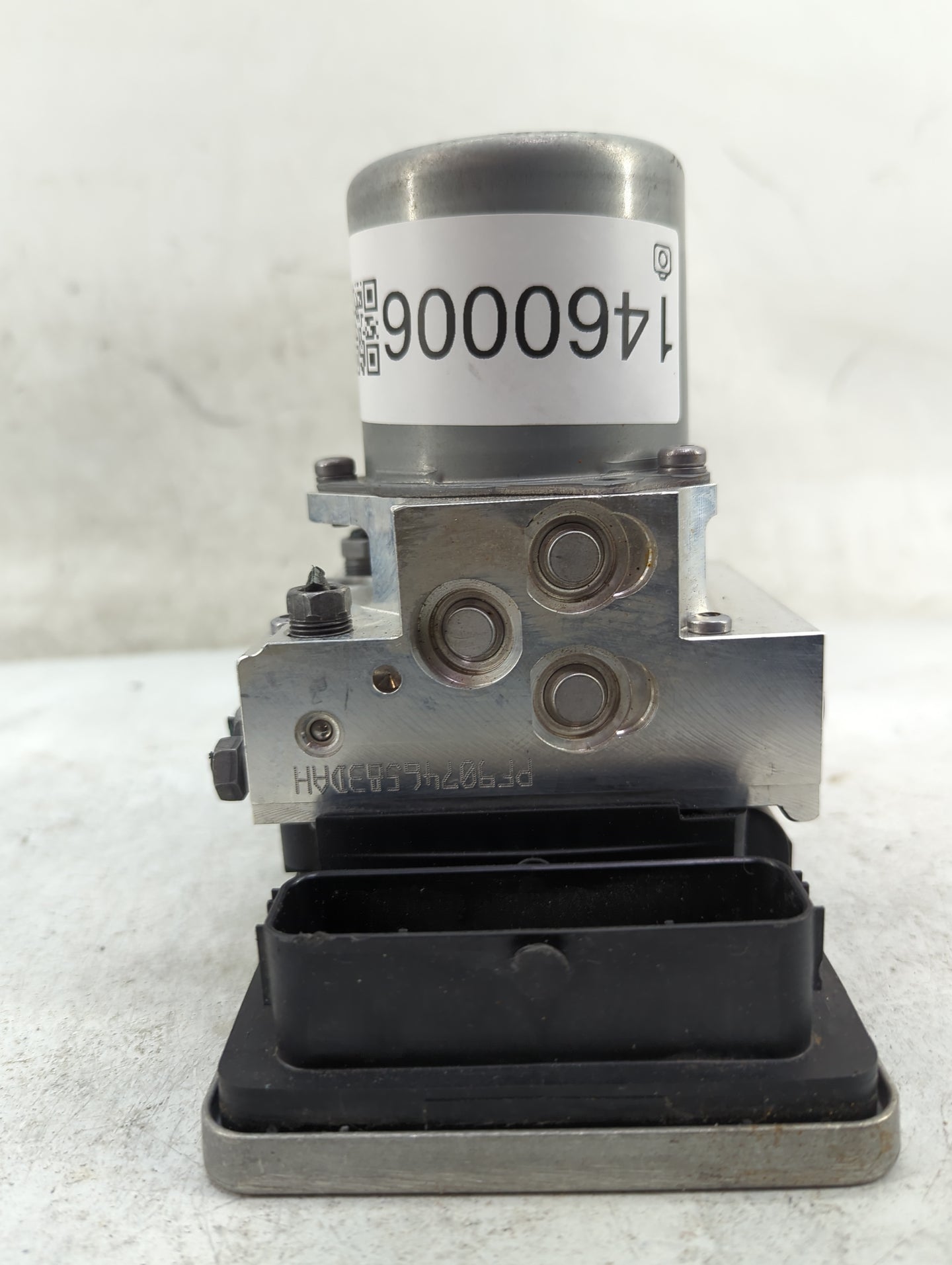 2018-2020 Bmw 530i ABS Pump Control Module Replacement P/N:6895450 01 6895451 01, 54088390A Fits Fits 2017 2018 2019 2020 20