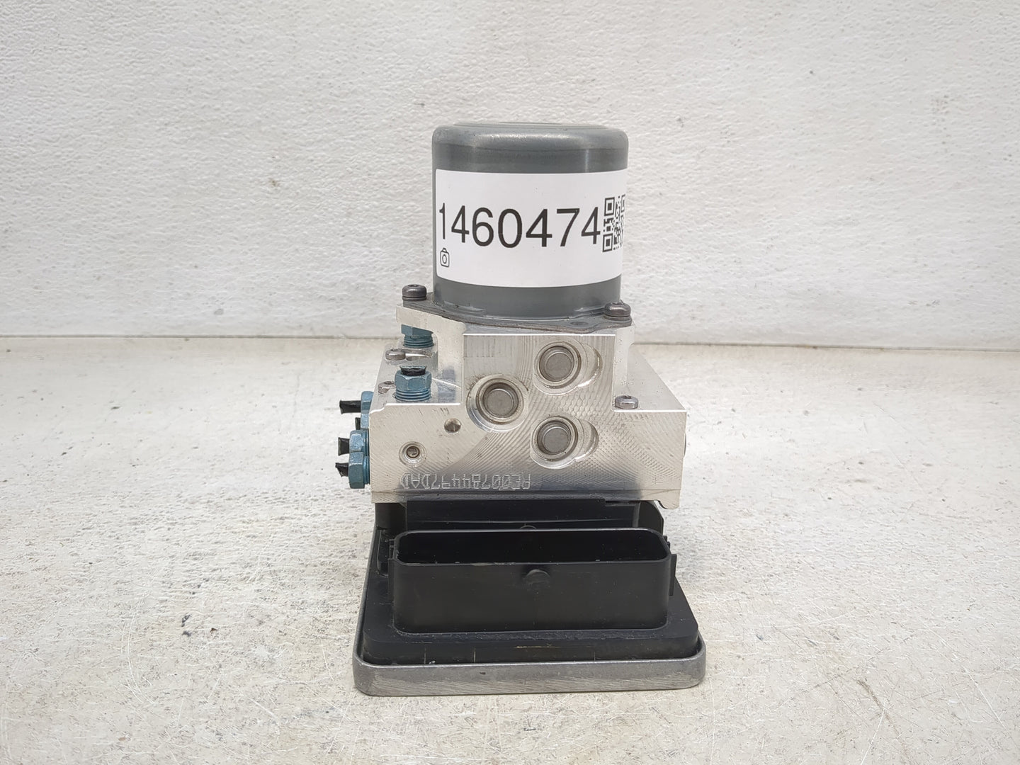 2018-2020 Bmw 530i ABS Pump Control Module Replacement P/N:34516895450 34526895451, 54088212A Fits Fits 2017 2018 2019 2020 