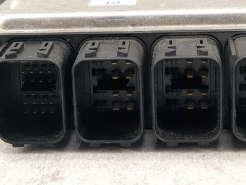 2018-2019 Bmw 540 PCM Engine Control Computer ECU ECM PCU OEM P/N:9485817-01 0261S21003, 0327S4608 Fits Fits 2018 2019 OEM Used Auto Parts