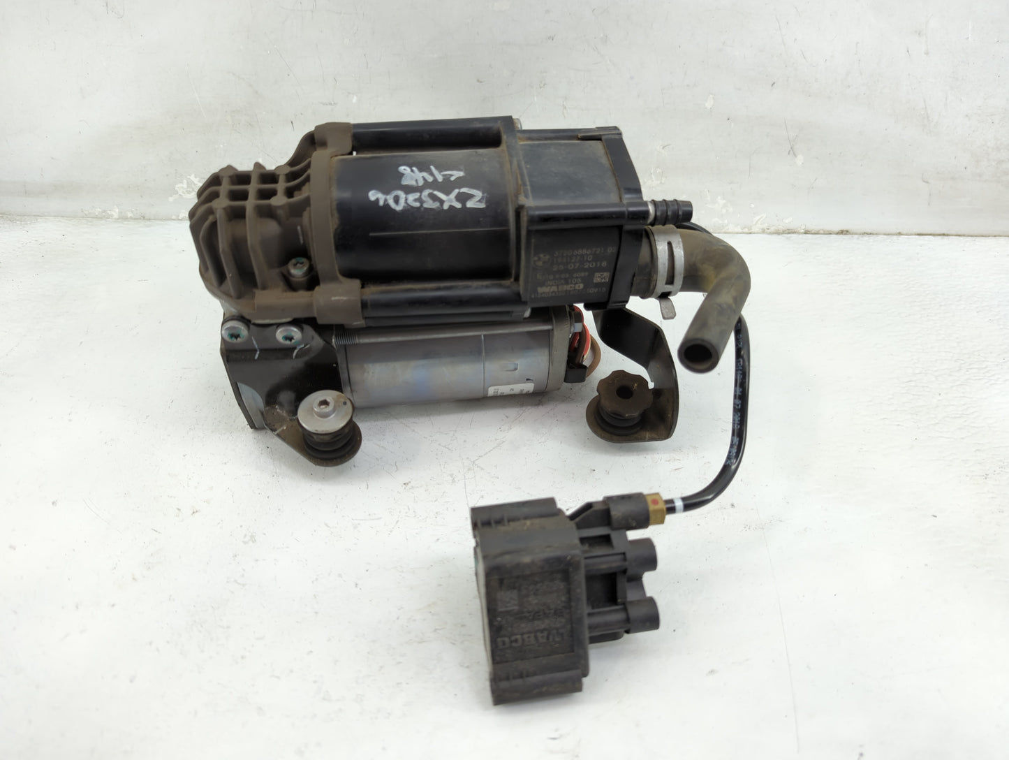 2018-2018 Bmw 640i Air Suspension Pump - Oemusedautoparts1.com