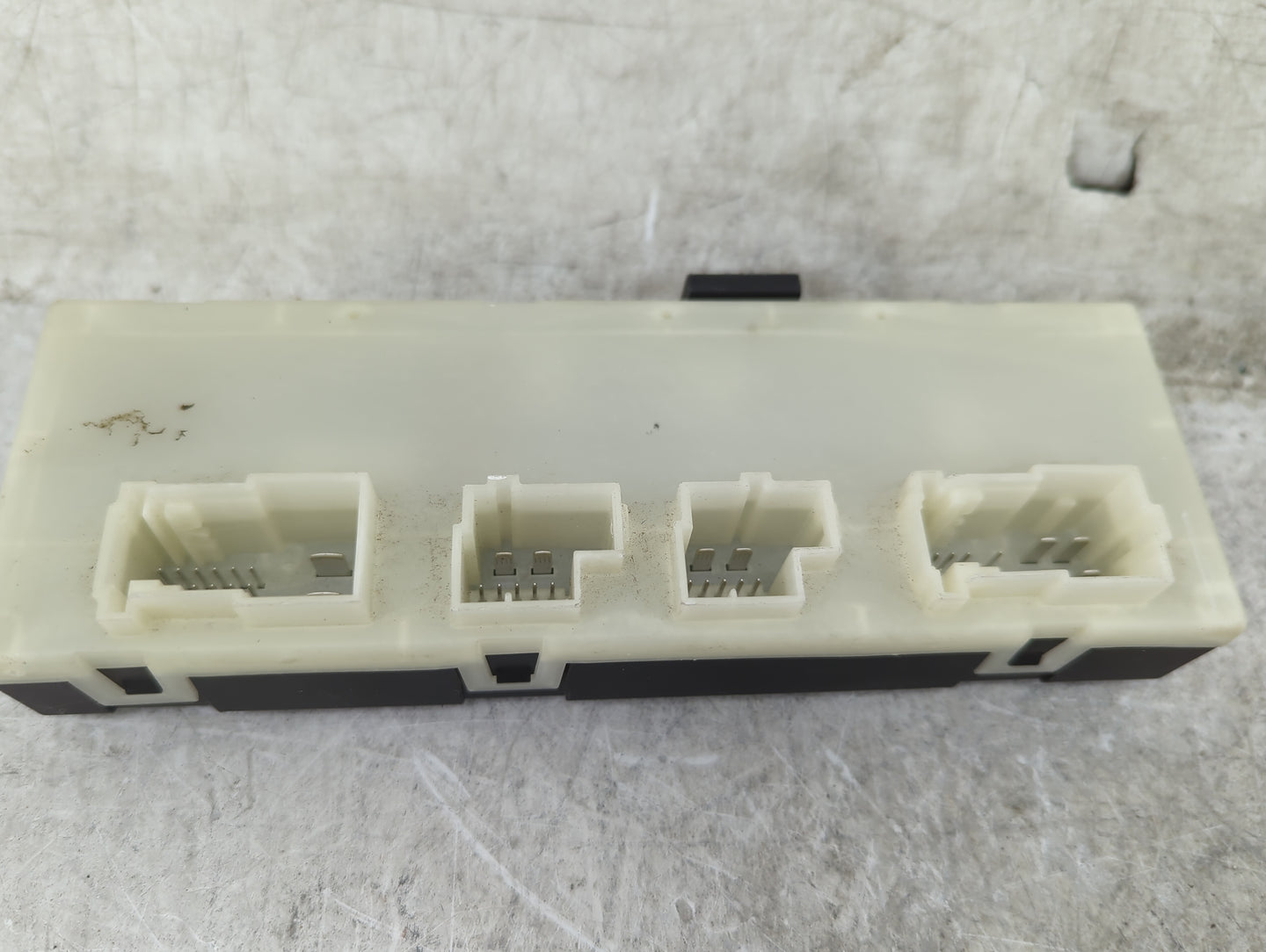 Bmw 640igt Body Control Module Bcm Inner Cabin Fuse Box - Oemusedautoparts1.com