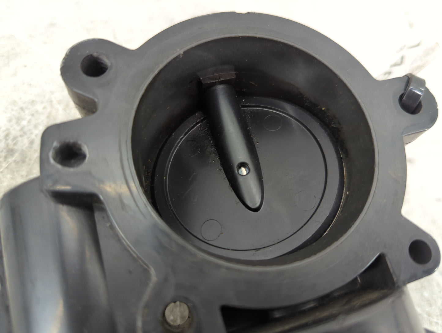 2012-2018 Bmw 650i Throttle Body P/N:SIEMENS VDO Fits Fits 2008 2009 2010 2011 2012 2013 2014 2015 2016 2017 2018 2019 OEM U