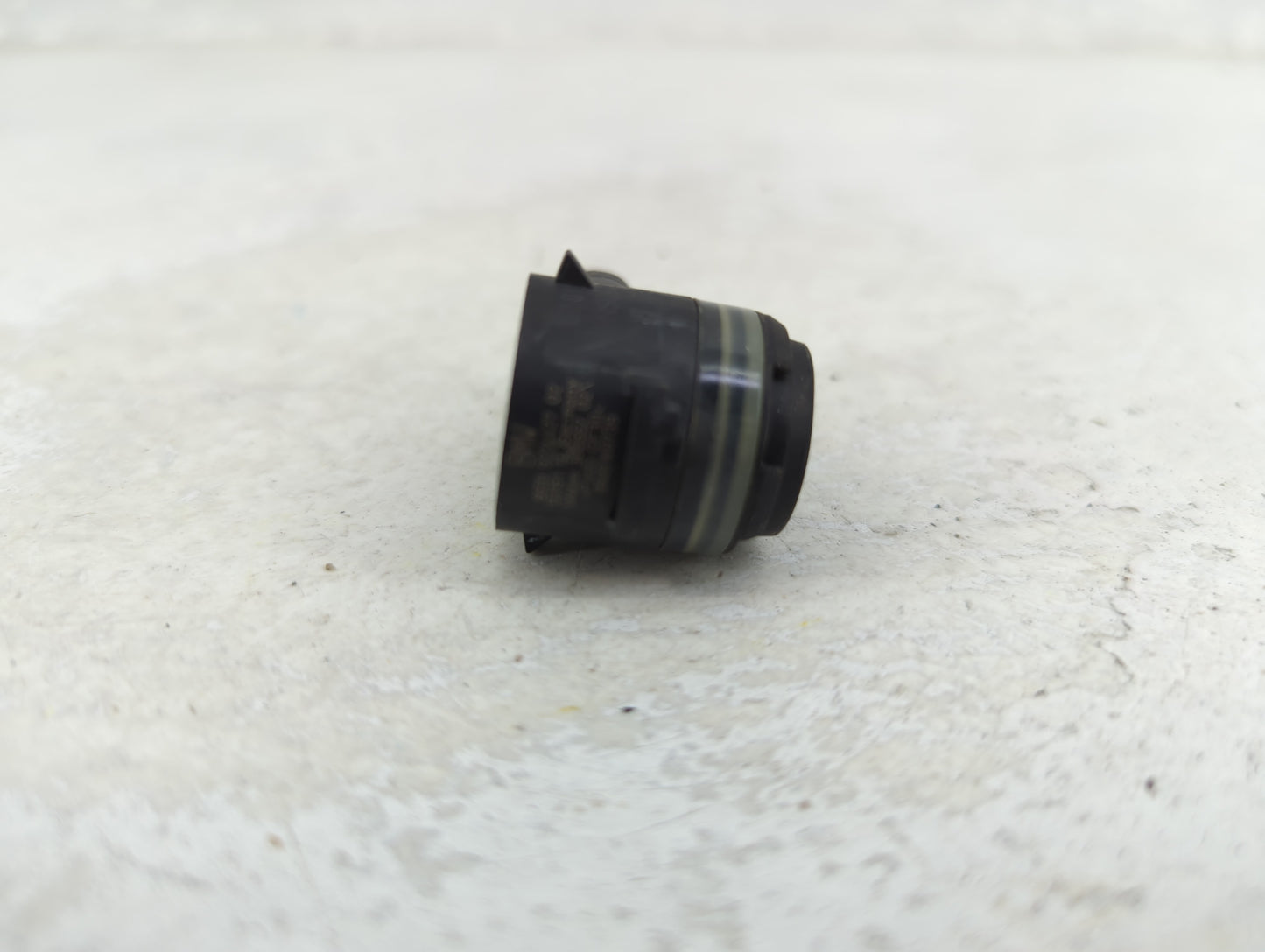 2019 Bmw 740 Front Park Assist Sensor Black 1456389 - Oemusedautoparts1.com