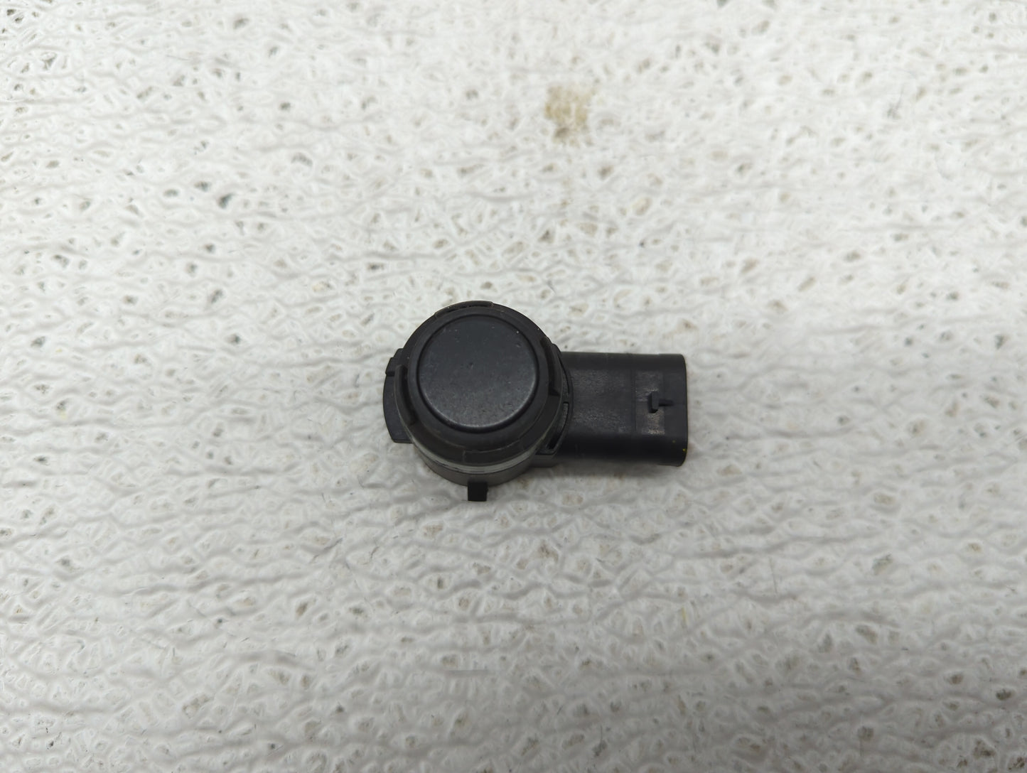 2019 Bmw 740 Front Park Assist Sensor Black - Oemusedautoparts1.com