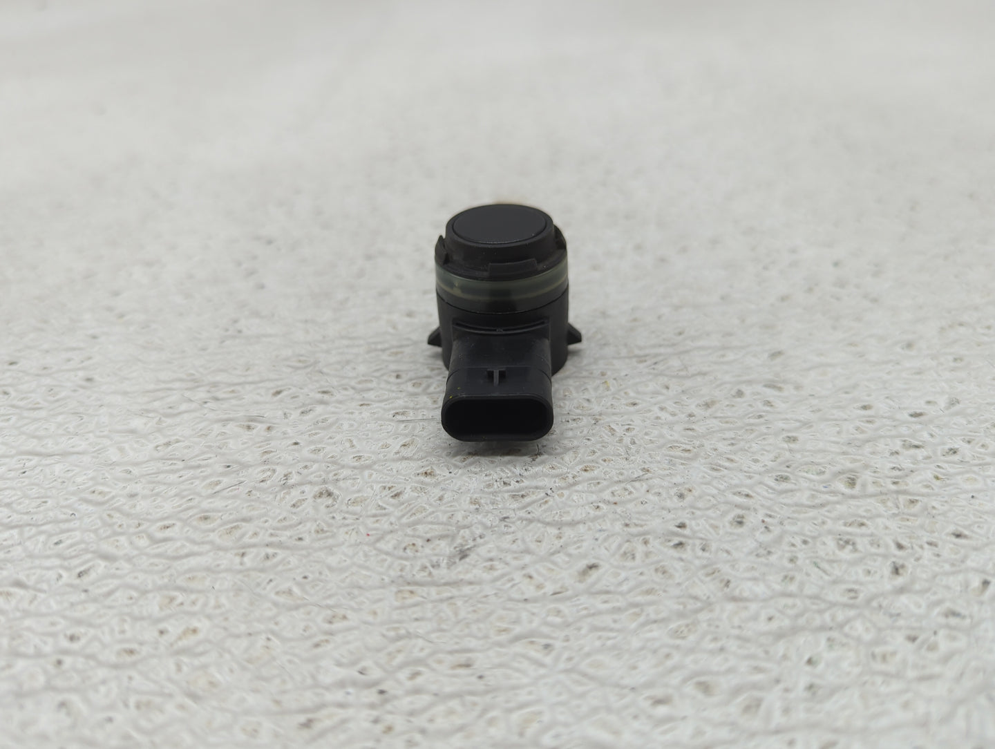 2019 Bmw 740 Front Park Assist Sensor Black - Oemusedautoparts1.com