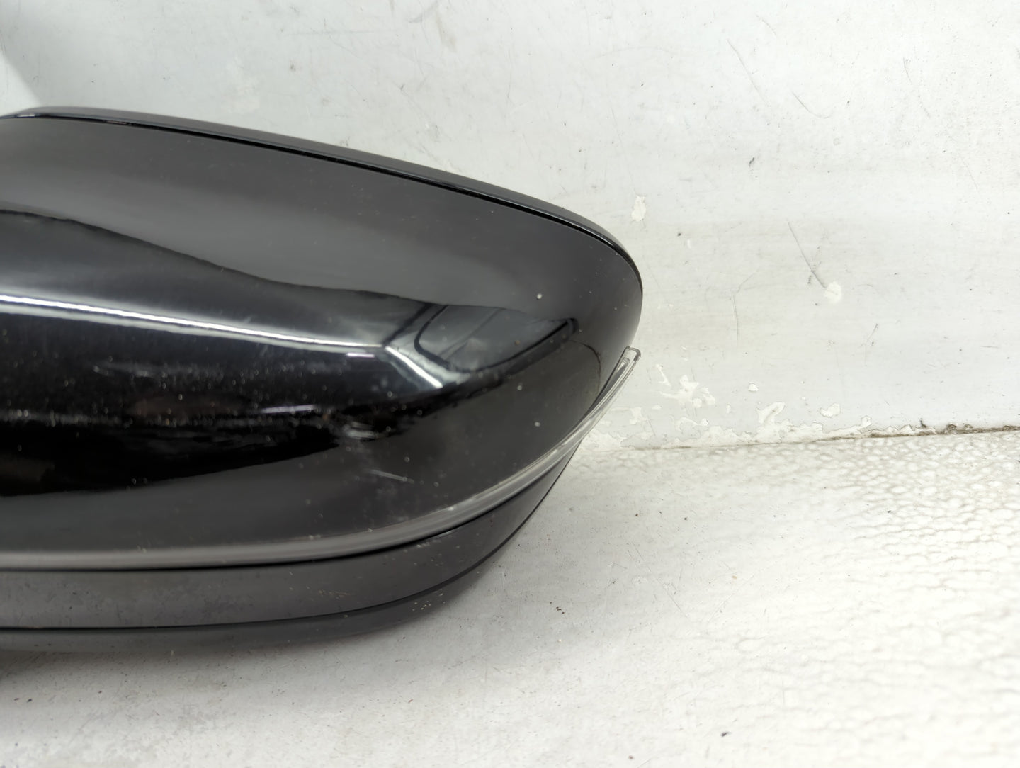 2016-2019 Bmw 740 Driver Side View Mirror - Left Door Mirror OEM Used - Oemusedautoparts1.com