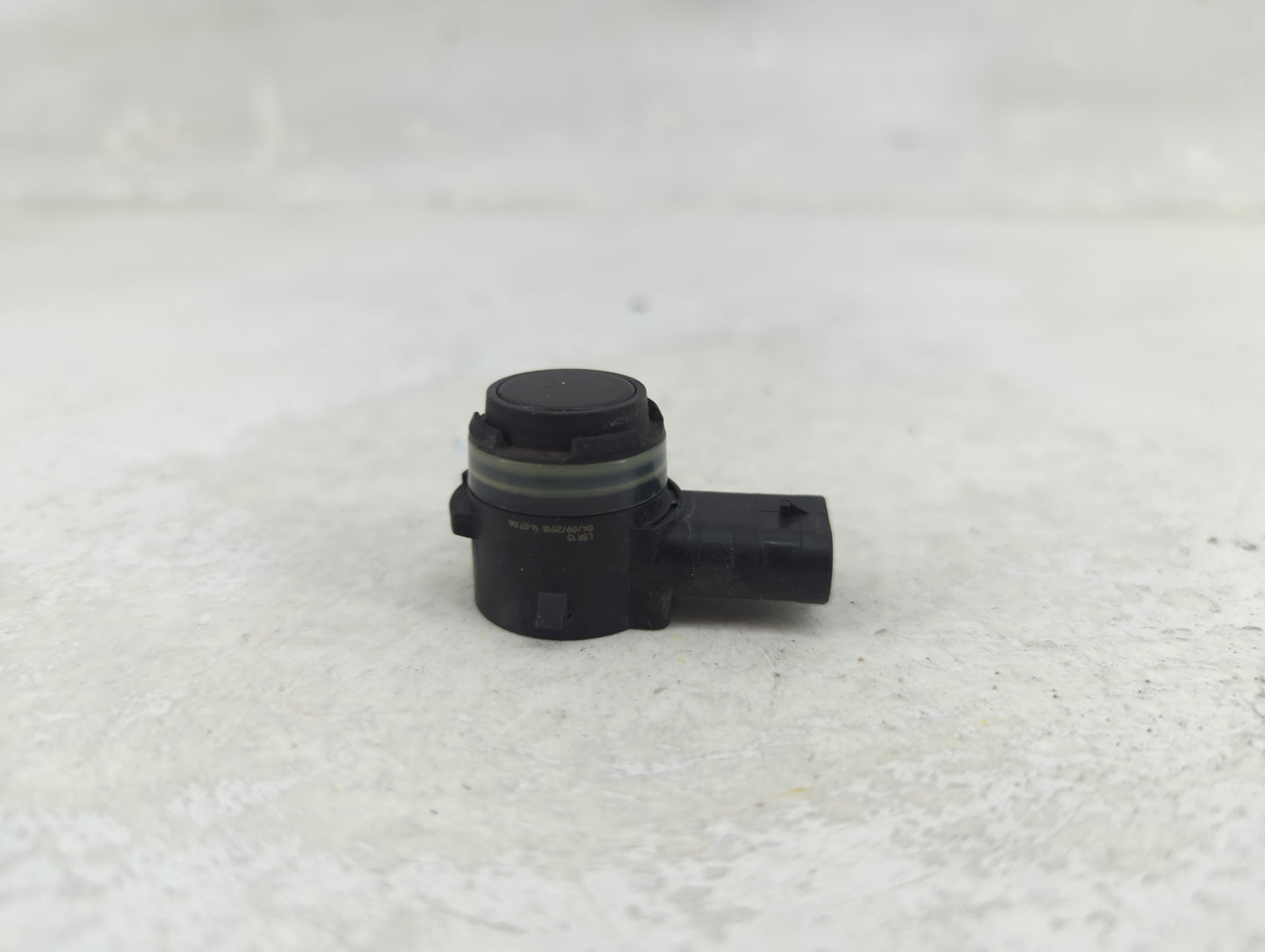 2019 Bmw 740li Front Park Assist Sensor Black - Oemusedautoparts1.com