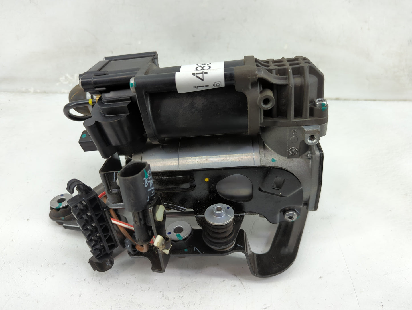 2016-2019 Bmw 750i Air Conditioning A/c Ac Compressor Oem - Oemusedautoparts1.com