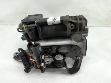 2016-2019 Bmw 750i Air Conditioning A/c Ac Compressor Oem - Oemusedautoparts1.com