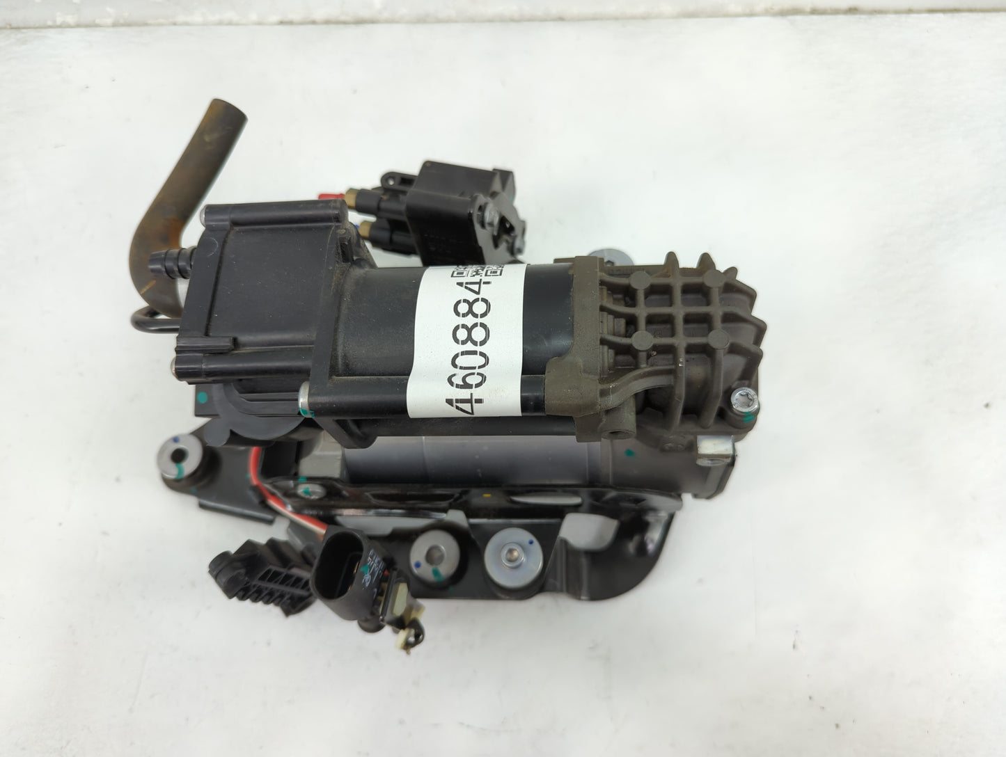 2016-2019 Bmw 750i Air Conditioning A/c Ac Compressor Oem - Oemusedautoparts1.com