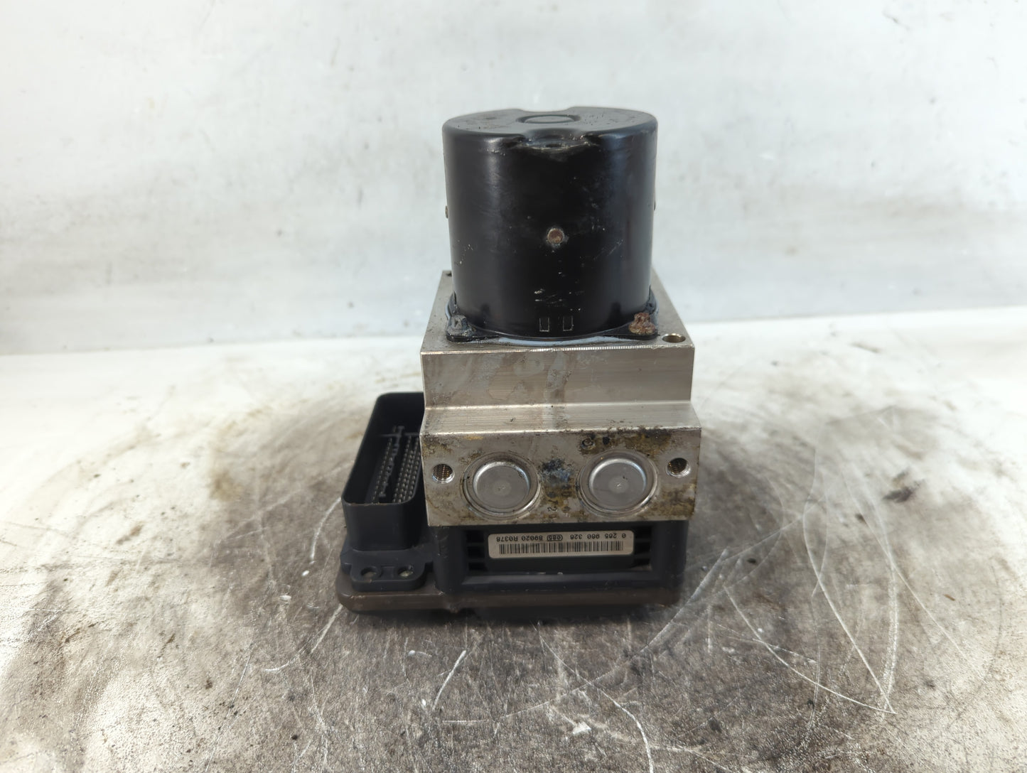 2016-2019 Bmw 750i ABS Pump Control Module Replacement P/N:10213510 Fits Fits 2016 2017 2018 2019 2020 2021 OEM Used Auto Pa