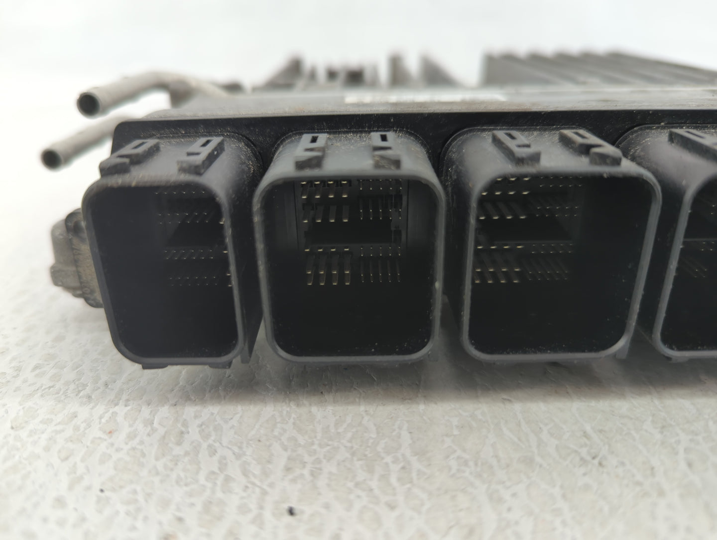 2019-2020 Bmw M5 PCM Engine Control Computer ECU ECM PCU OEM P/N:9 895 529-01 Fits Fits 2019 2020 OEM Used Auto Parts - Oemu