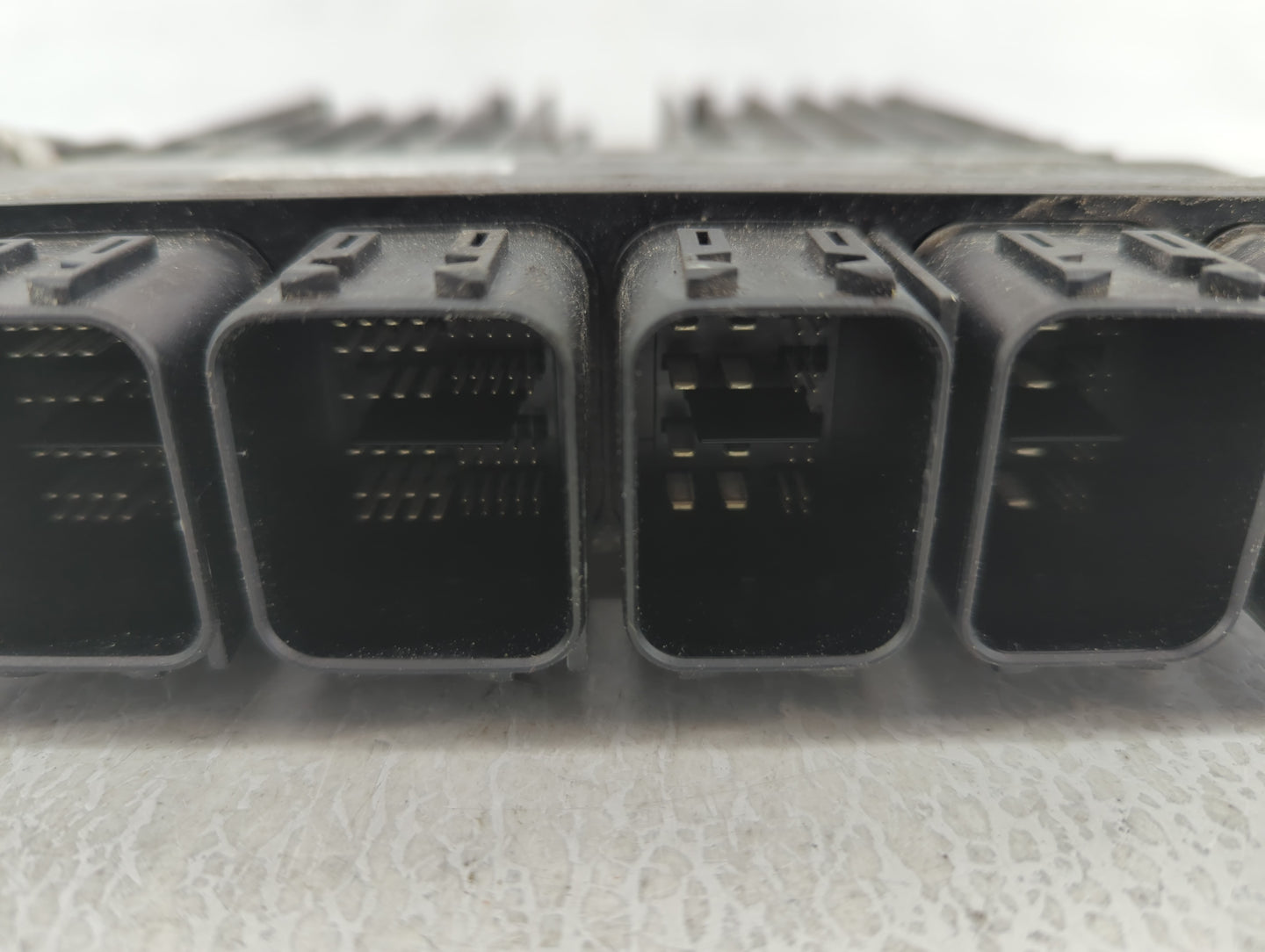 2019-2020 Bmw M5 PCM Engine Control Computer ECU ECM PCU OEM P/N:9 895 529-01 Fits Fits 2019 2020 OEM Used Auto Parts - Oemu
