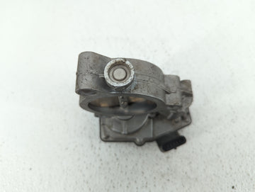 2016-2022 Bmw X1 Throttle Body P/N:7 619 008 7619008 Fits Fits 2016 2017 2018 2019 2020 2021 2022 OEM Used Auto Parts