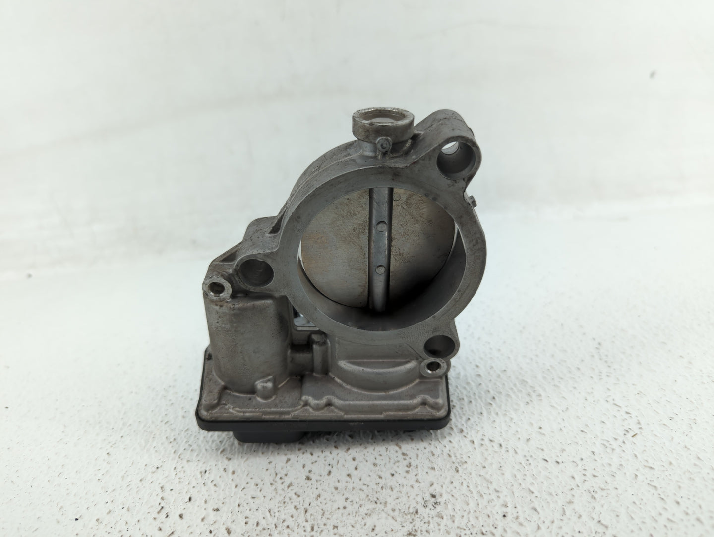 2016-2022 Bmw X1 Throttle Body P/N:7 619 008 7619008 Fits Fits 2016 2017 2018 2019 2020 2021 2022 OEM Used Auto Parts - Oemu