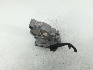 2016-2022 Bmw X1 Throttle Body P/N:7 619 008 7619008 Fits Fits 2016 2017 2018 2019 2020 2021 2022 OEM Used Auto Parts