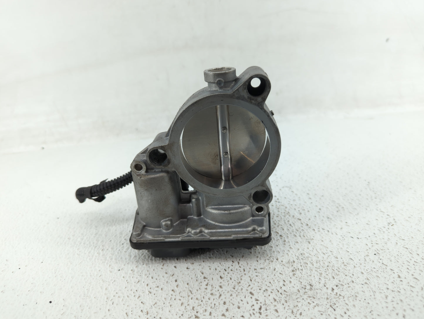 2016-2022 Bmw X1 Throttle Body P/N:7 619 008 7619008 Fits Fits 2016 2017 2018 2019 2020 2021 2022 OEM Used Auto Parts - Oemu