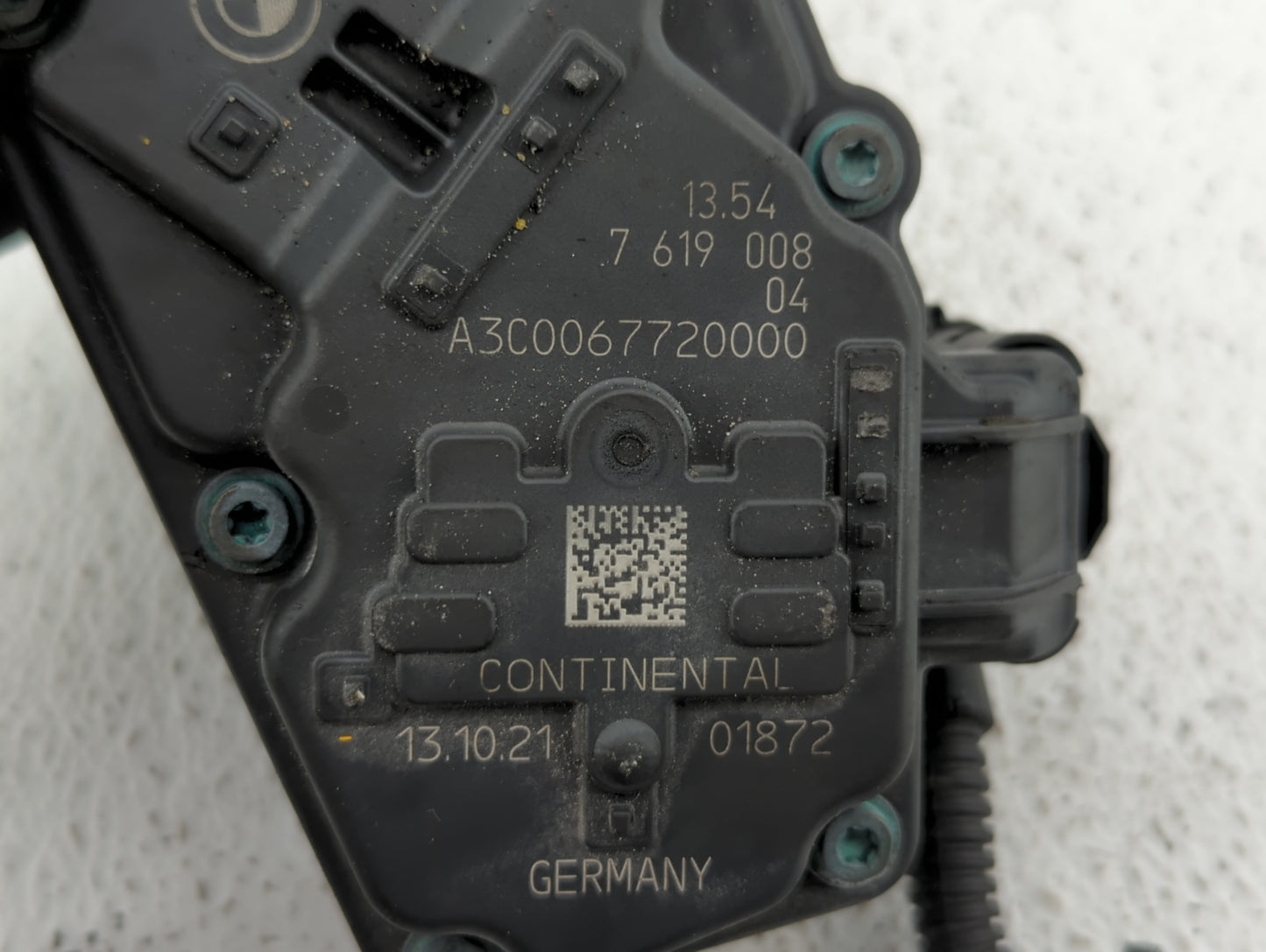 2016-2022 Bmw X1 Throttle Body P/N:7 619 008 7619008 Fits Fits 2016 2017 2018 2019 2020 2021 2022 OEM Used Auto Parts - Oemu