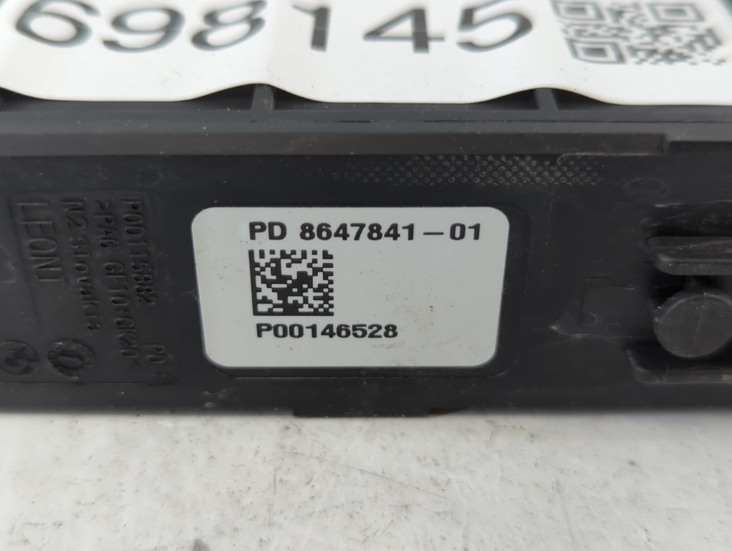 2018-2019 Bmw X1 PCM Engine Control Computer ECU ECM PCU OEM P/N:8647841-01 Fits Fits 2018 2019 OEM Used Auto Parts - Oemuse