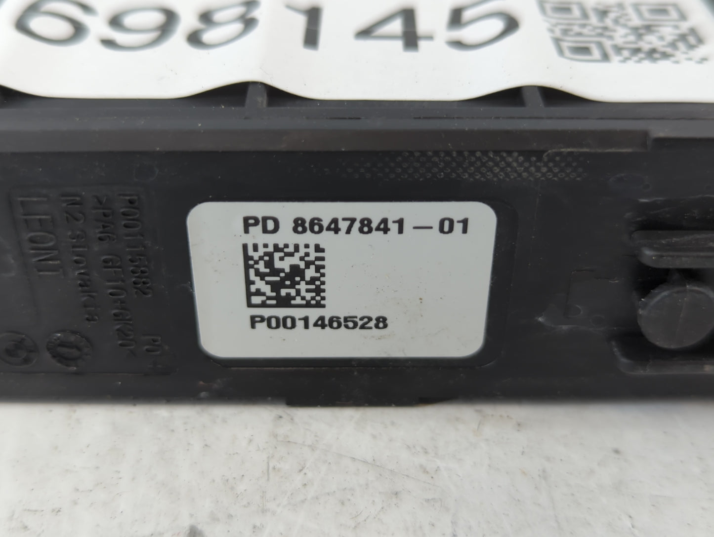 2018-2019 Bmw X1 PCM Engine Control Computer ECU ECM PCU OEM P/N:8647841-01 Fits Fits 2018 2019 OEM Used Auto Parts - Oemuse