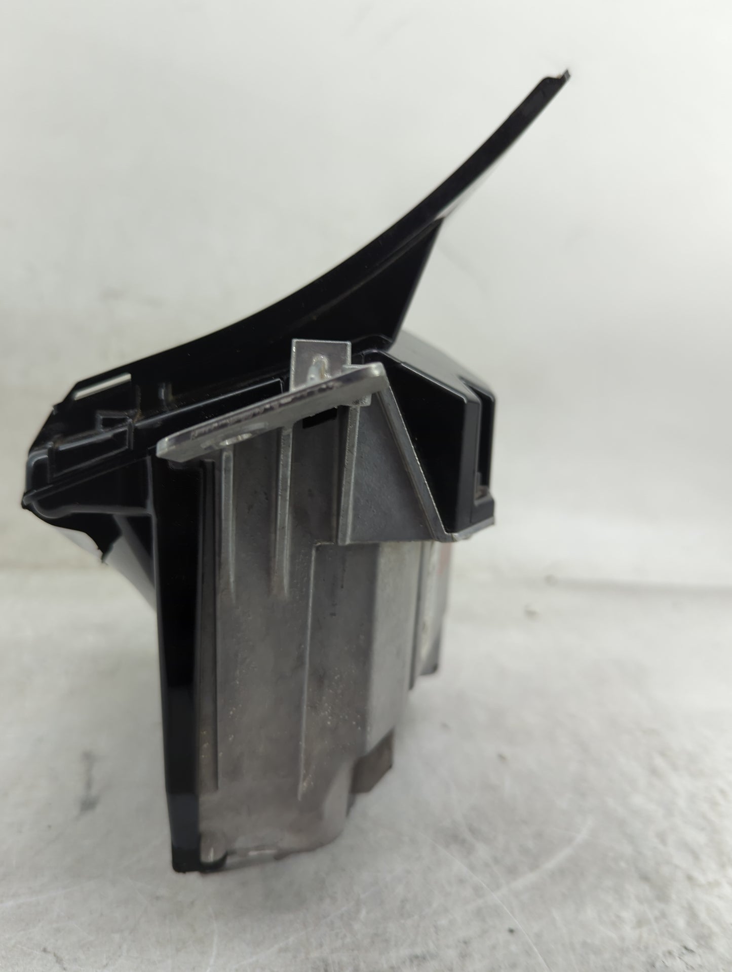 2018-2020 Bmw X2 Information Display Screen - Oemusedautoparts1.com