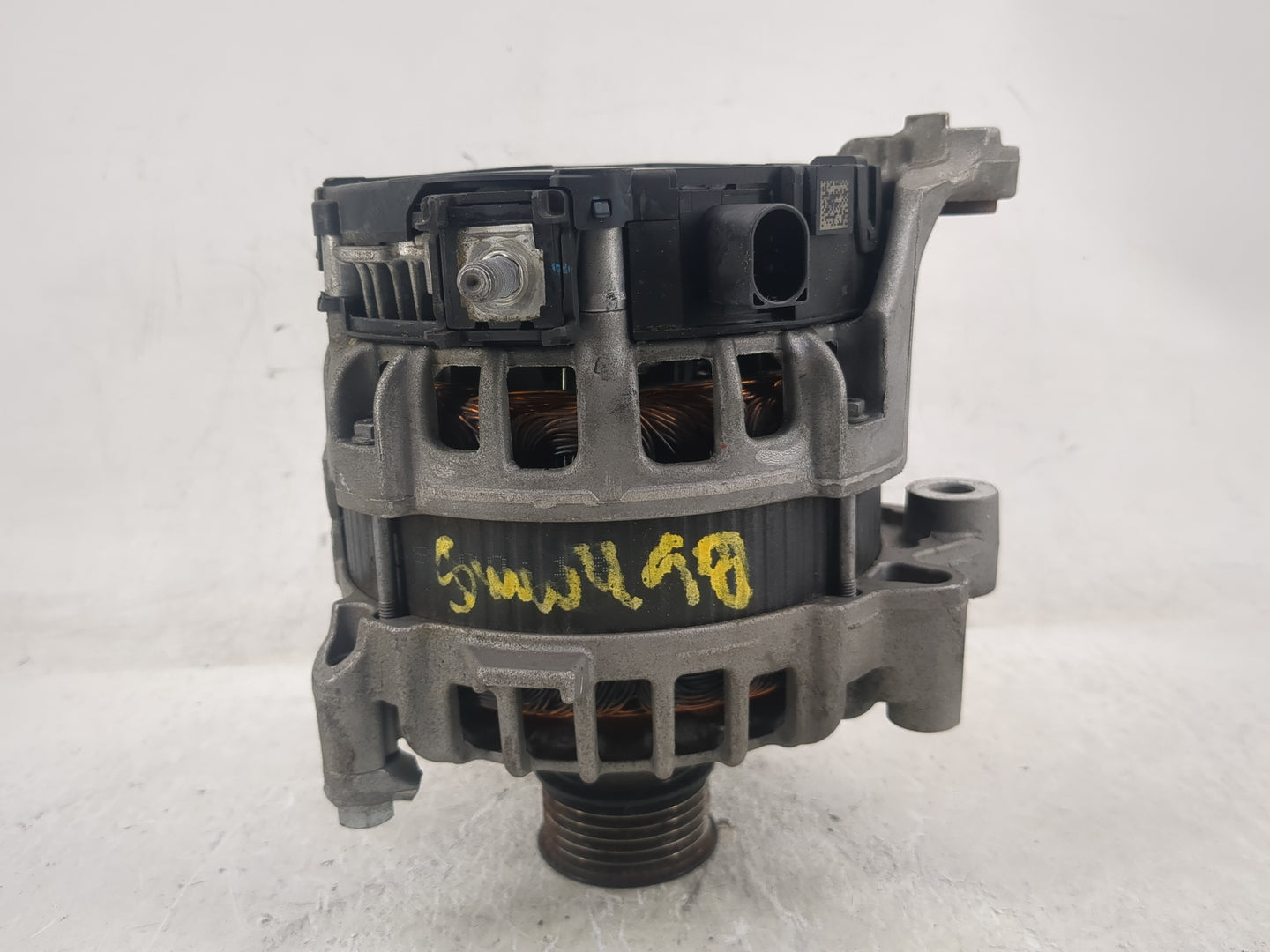2018-2019 Bmw X3 Alternator Replacement Generator Charging Assembly Engine OEM P/N:8571357 0 125 814 004 Fits OEM Used Auto 