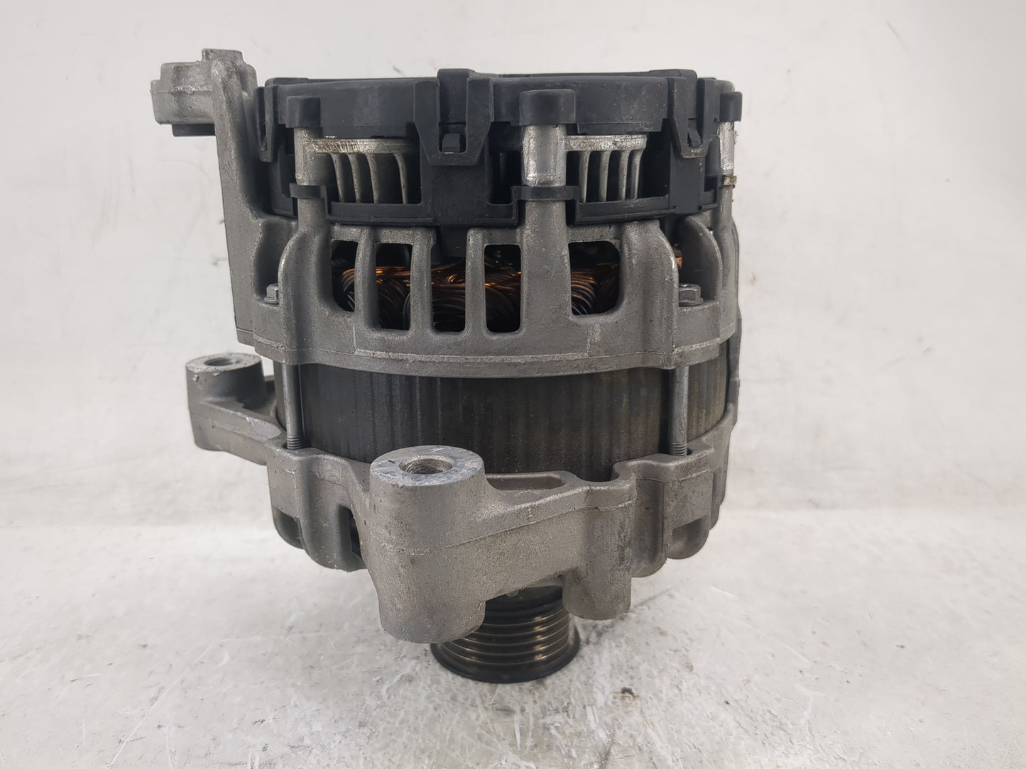 2018-2019 Bmw X3 Alternator Replacement Generator Charging Assembly Engine OEM P/N:8571357 0 125 814 004 Fits OEM Used Auto 