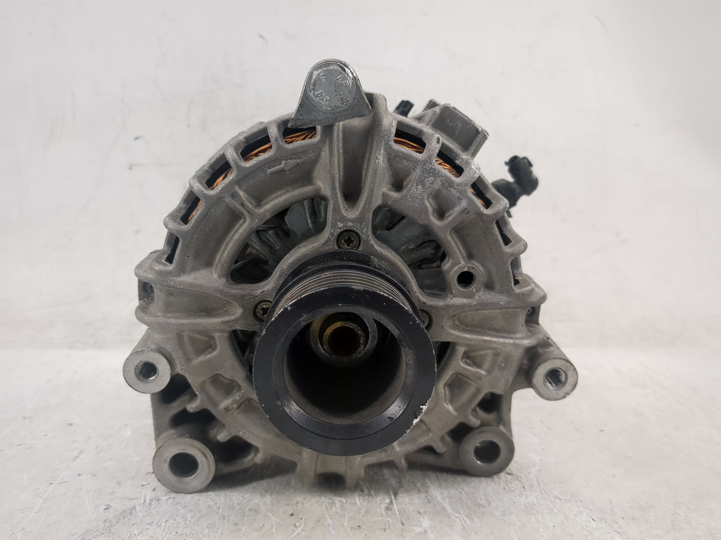 2018-2019 Bmw X3 Alternator Replacement Generator Charging Assembly Engine OEM P/N:8571357 0 125 814 004 Fits OEM Used Auto 