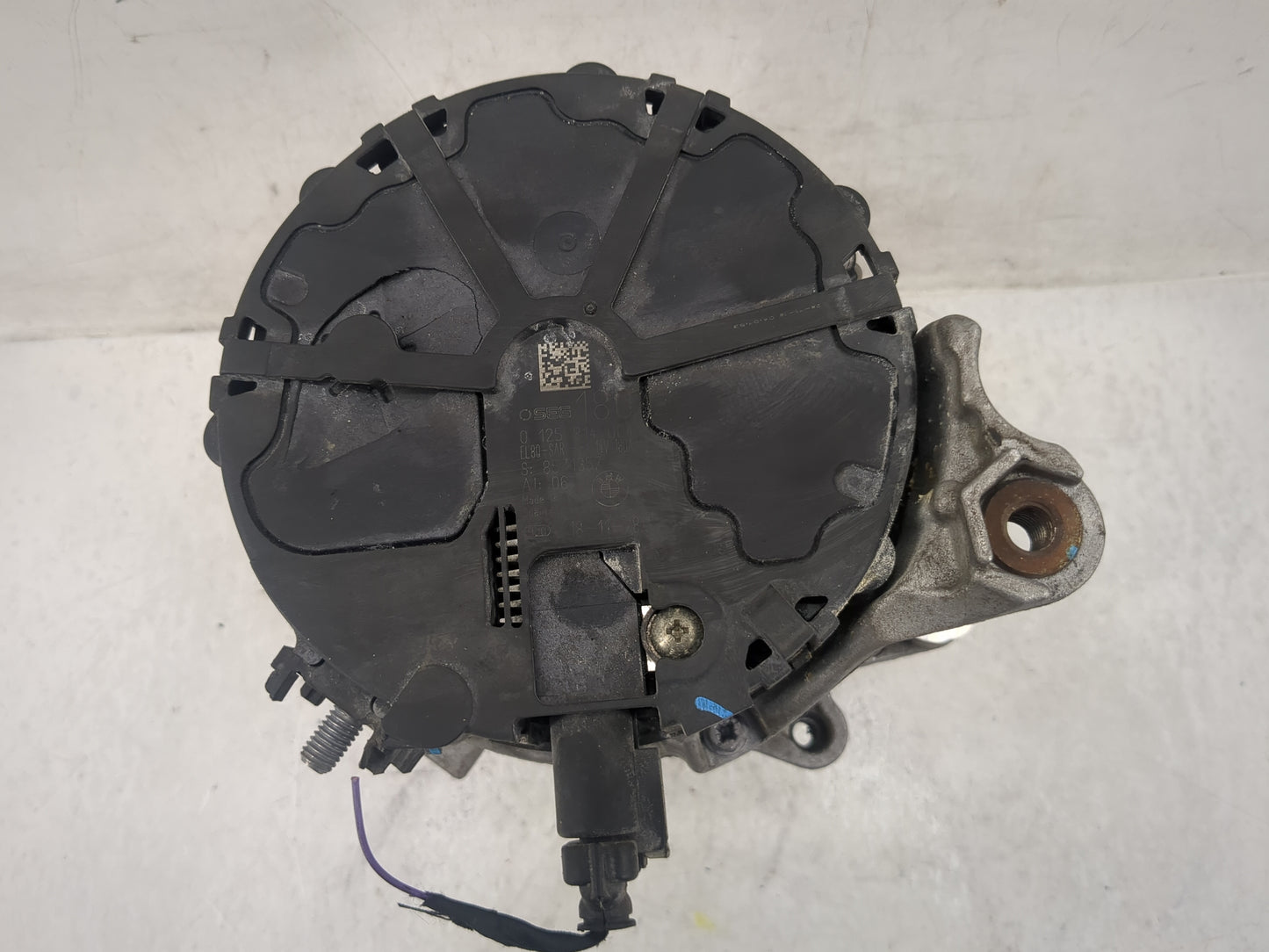2018-2019 Bmw X3 Alternator Replacement Generator Charging Assembly Engine OEM P/N:8571357 0 125 814 004 Fits OEM Used Auto 