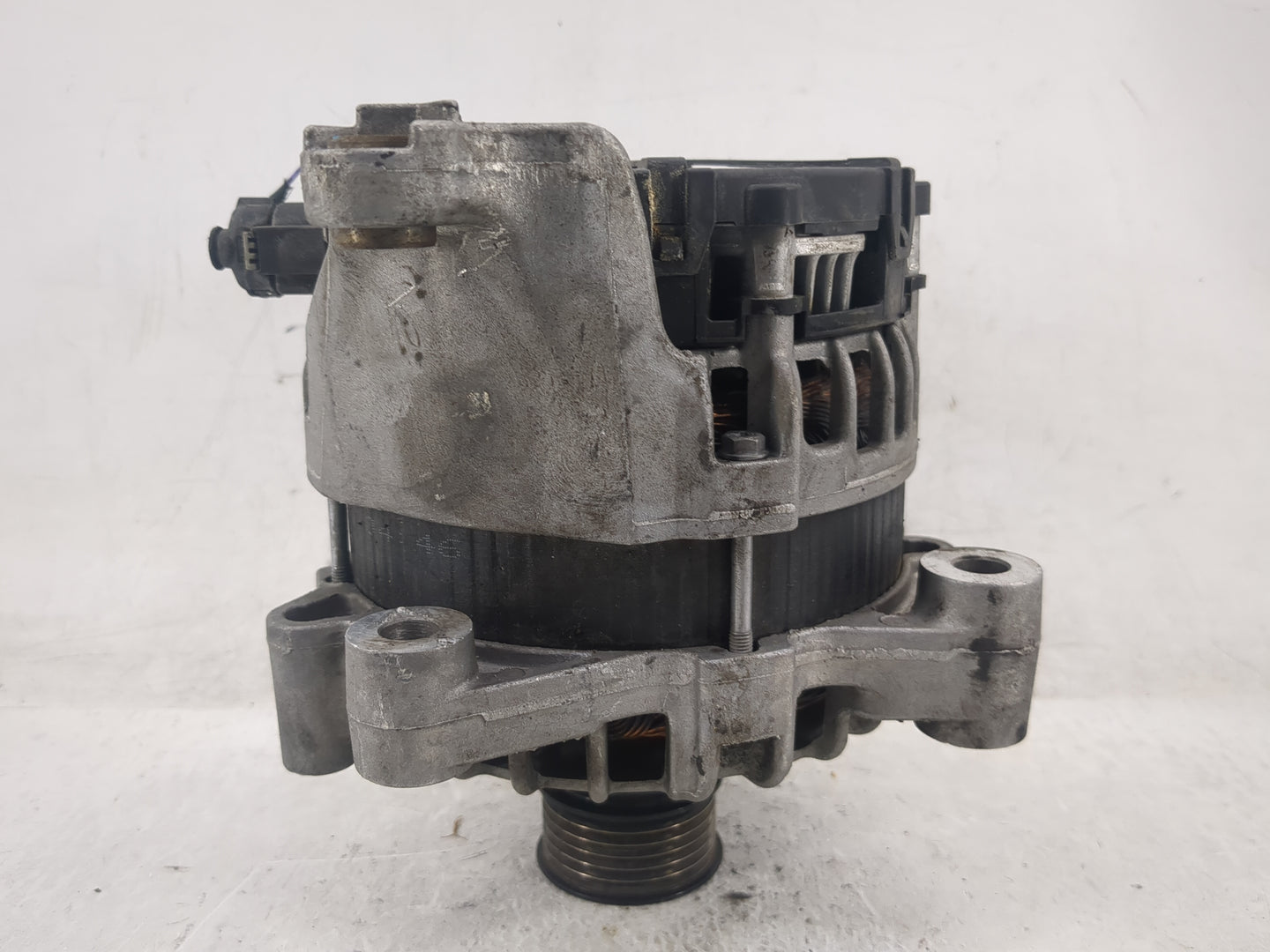 2018-2019 Bmw X3 Alternator Replacement Generator Charging Assembly Engine OEM P/N:8571357 0 125 814 004 Fits OEM Used Auto 