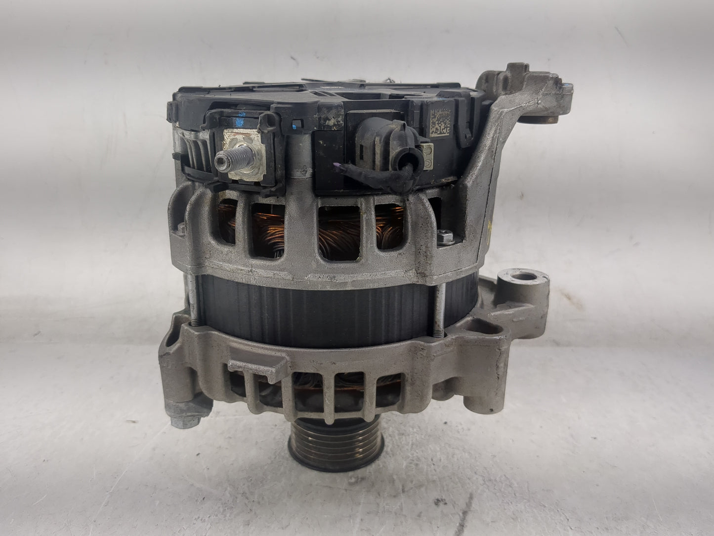 2018-2019 Bmw X3 Alternator Replacement Generator Charging Assembly Engine OEM P/N:8571357 0 125 814 004 Fits OEM Used Auto 