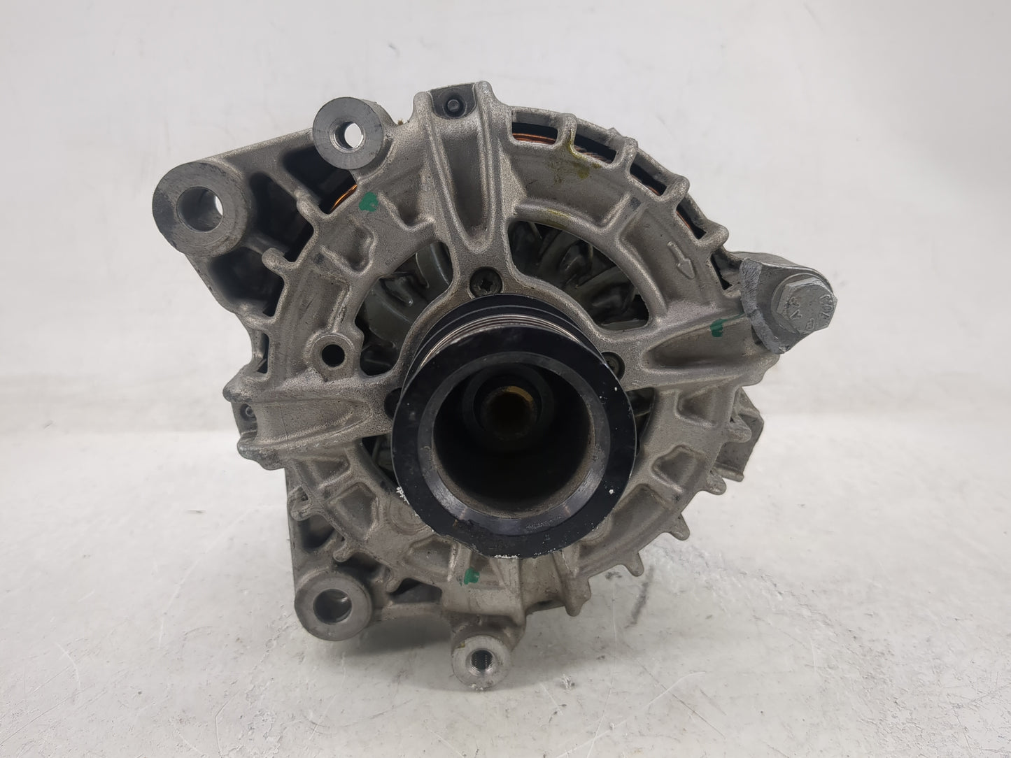 2018-2019 Bmw X3 Alternator Replacement Generator Charging Assembly Engine OEM P/N:8571357 0 125 814 004 Fits OEM Used Auto 