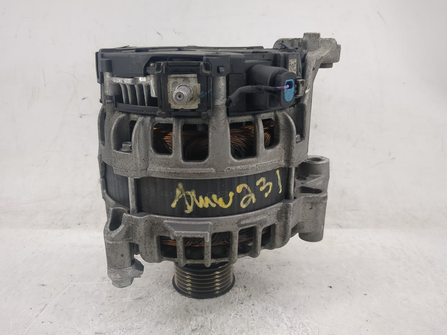 2018-2019 Bmw X3 Alternator Replacement Generator Charging Assembly Engine OEM P/N:8571357 0 125 814 004 Fits OEM Used Auto 