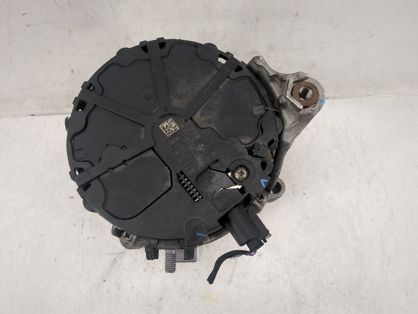 2018-2019 Bmw X3 Alternator Replacement Generator Charging Assembly Engine OEM P/N:8571357 0 125 814 004 Fits OEM Used Auto 