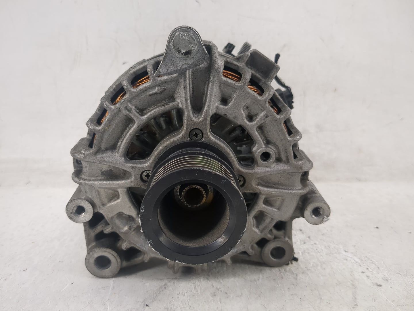 2018-2019 Bmw X3 Alternator Replacement Generator Charging Assembly Engine OEM P/N:8571357 0 125 814 004 Fits OEM Used Auto 