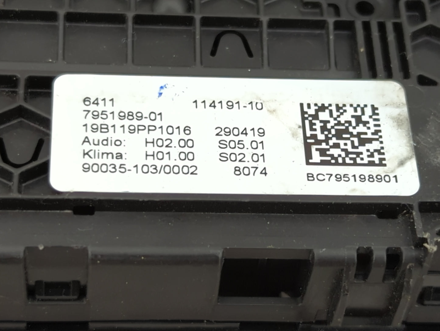 2018-2021 Bmw X3 Climate Control Module Temperature AC/Heater Replacement P/N:7951989-01 Fits Fits 2018 2019 2020 2021 OEM U