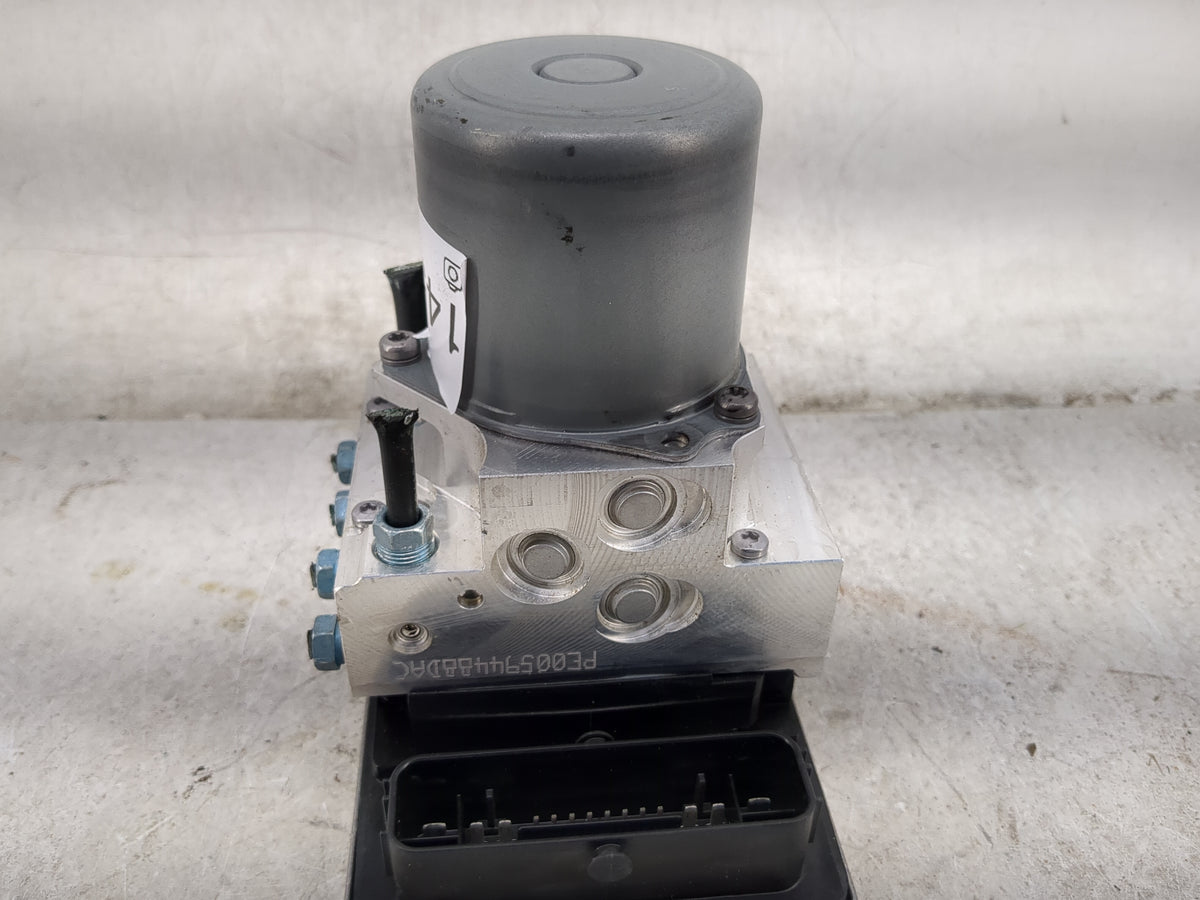 2018-2021 Bmw X3 Anti-Lock Brake ABS Pump Module Actuator OEM P/N:6876246 01 6895450 01 Fits Fits 2016 2017 2018 2019 2020 2