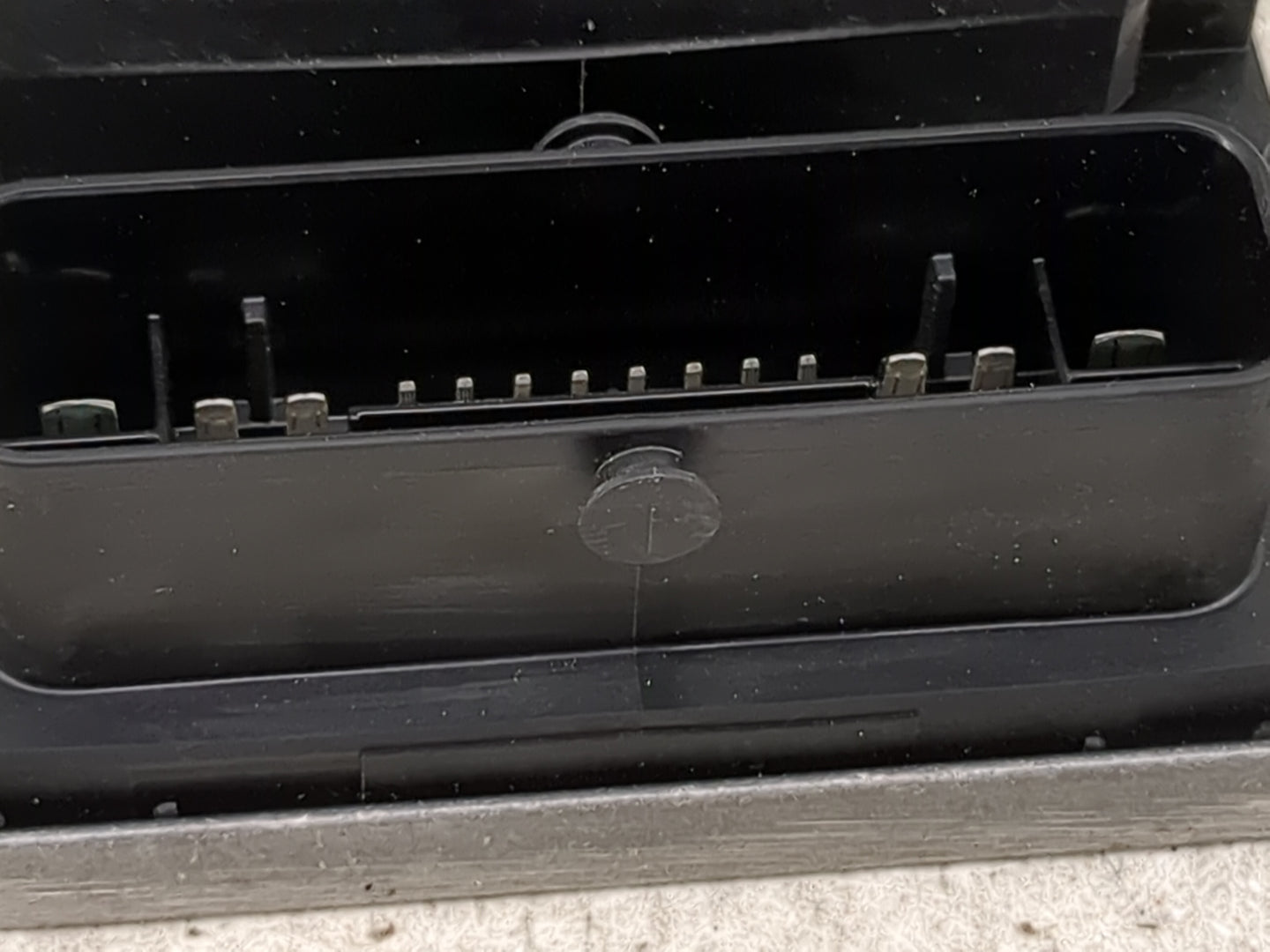 2018-2021 Bmw X3 ABS Pump Control Module Replacement P/N:6876246 01 6895450 01 Fits Fits 2016 2017 2018 2019 2020 2021 OEM U