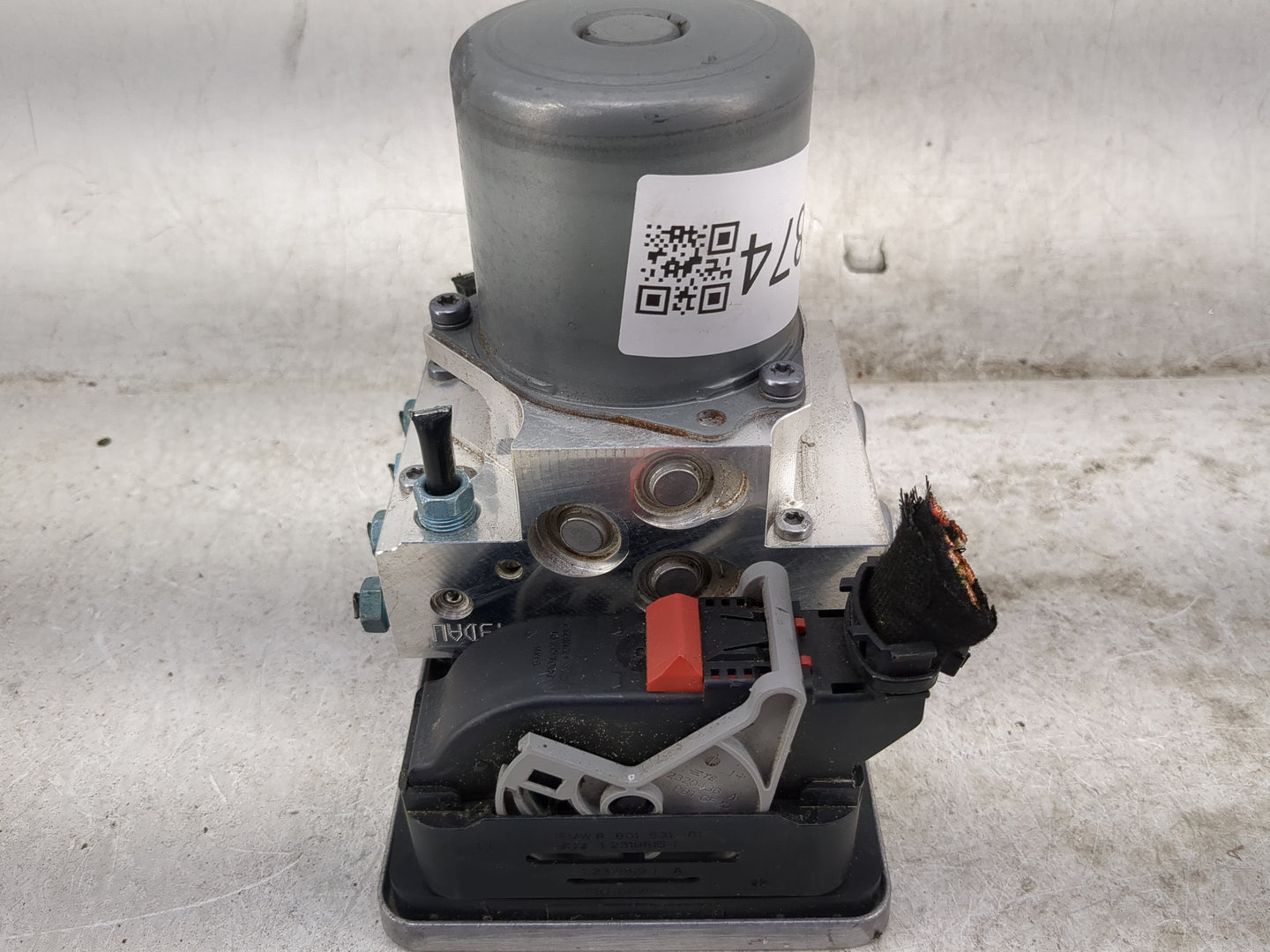 2018-2021 Bmw X3 ABS Pump Control Module Replacement P/N:6895450 01 Fits Fits 2016 2017 2018 2019 2020 2021 OEM Used Auto Pa