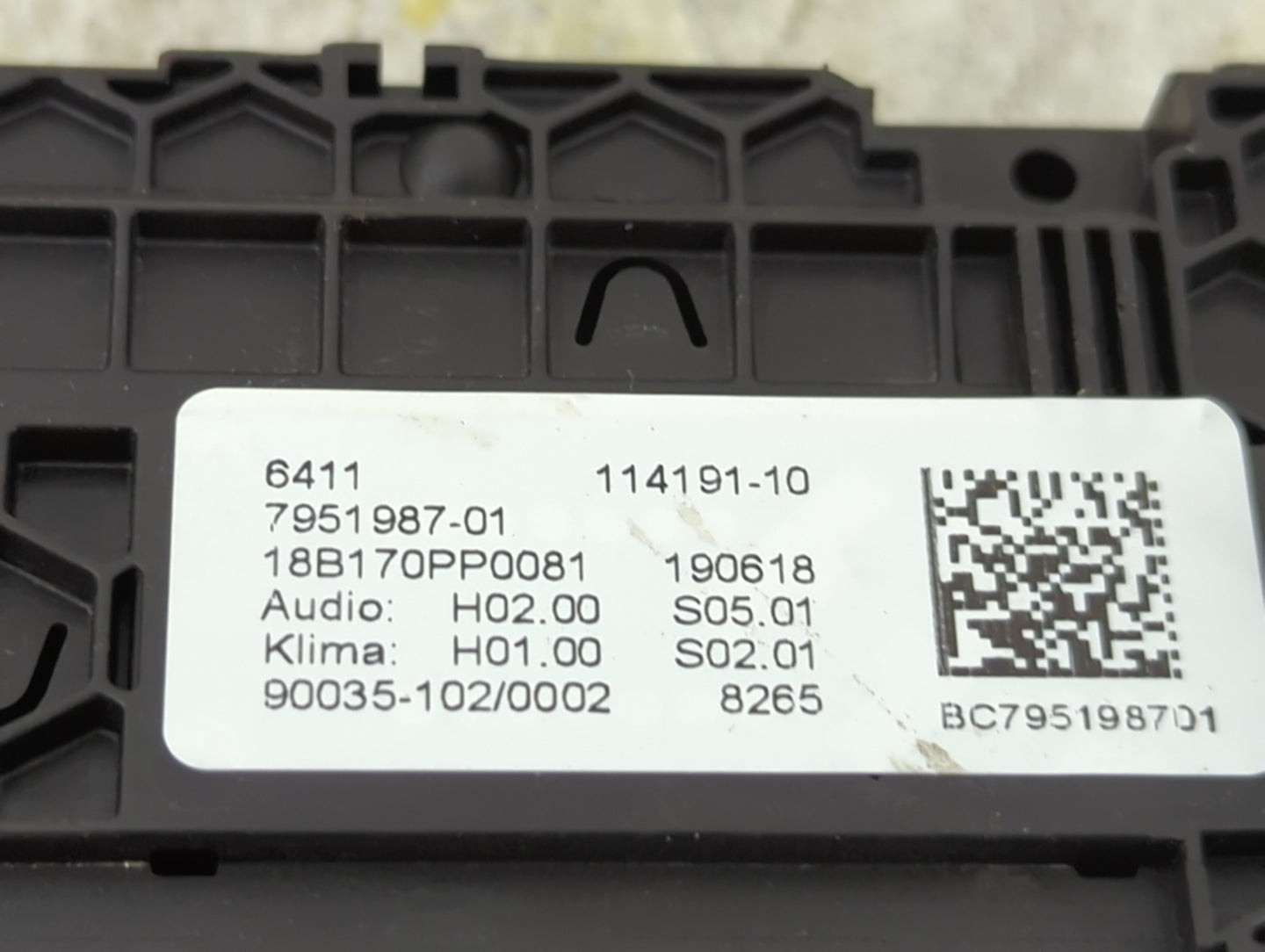 2018-2021 Bmw X3 Climate Control Module Temperature AC/Heater Replacement P/N:9367129-01 6411 Fits Fits 2018 2019 2020 2021 
