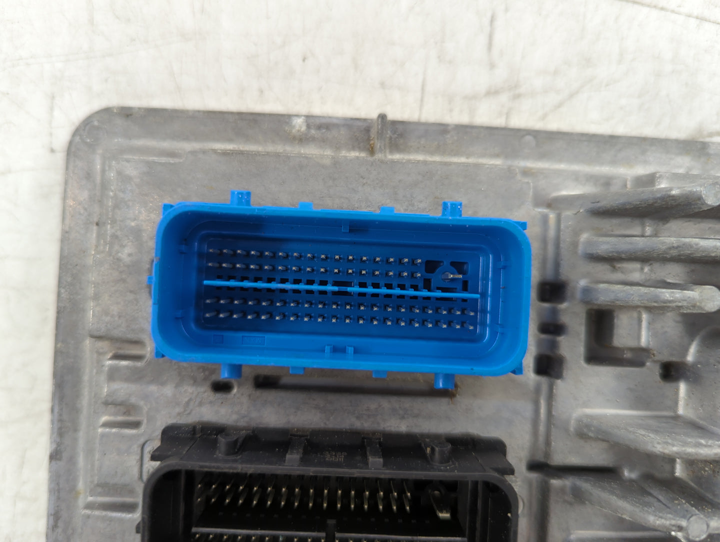 2019 Buick Cascada PCM Engine Control Computer ECU ECM PCU OEM P/N:12695524 Fits Fits 2017 2018 2020 2021 2022 OEM Used Auto